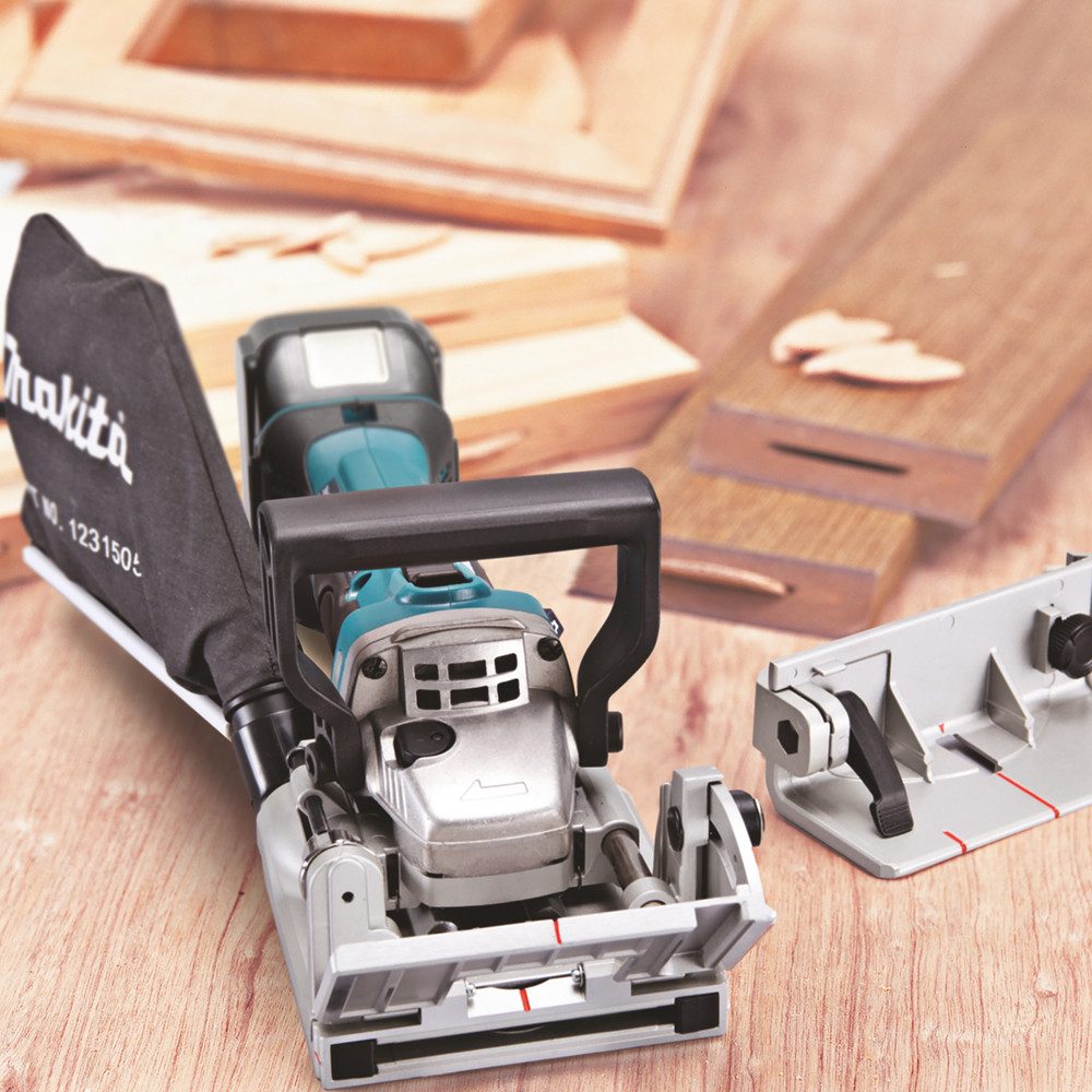 Makita Nutfräse DPJ180Z, für Zimmerleute und Einrichtungsmonteure, ohne Akk günstig online kaufen
