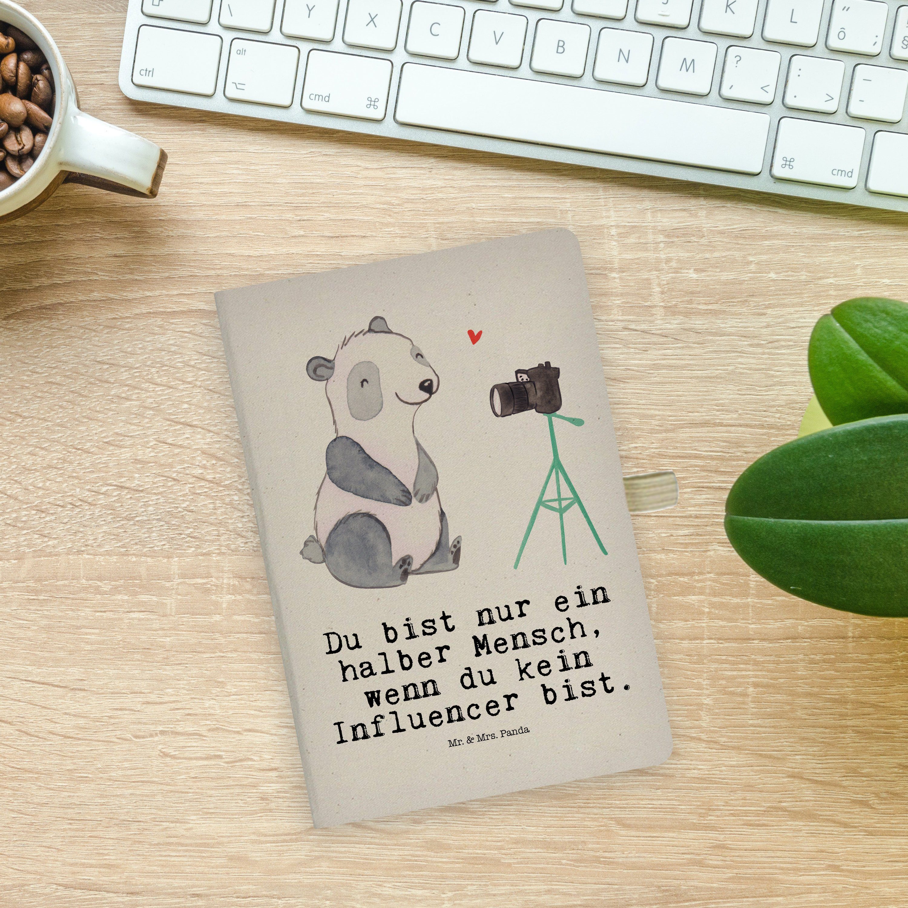 Geschenk, mit & & Panda Notizbuch Danke, Herz Influencer - Panda - Mrs. Transparent Rente, Schreibbu Mrs. Mr. Mr.