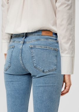 s.Oliver 5-Pocket-Jeans Jeans Betsy / Slim Fit/ Mid Rise / Slim Leg / Baumwollstretch Leder-Patch