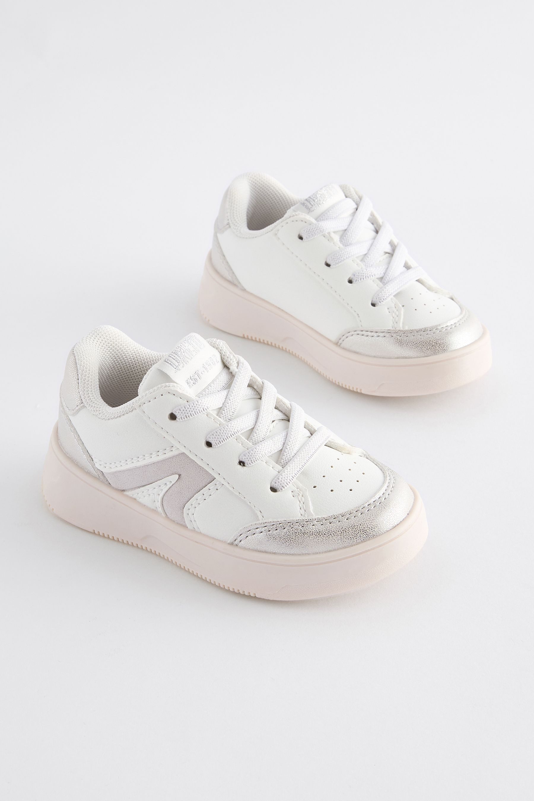 Next Klobige Sneaker mit Elastikschnürung Sneaker günstig online kaufen