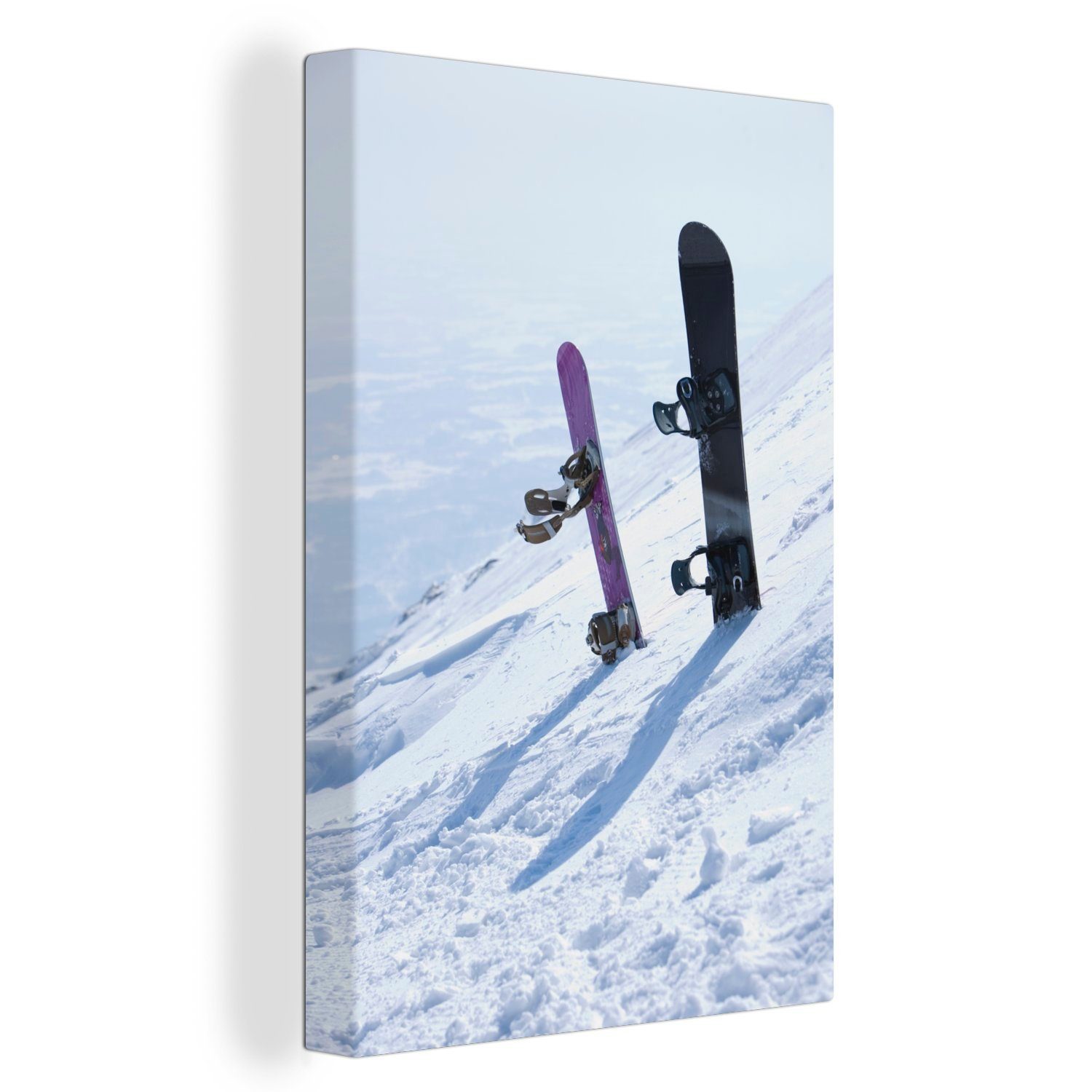 in stehen fertig cm inkl. einer dicken Snowboards OneMillionCanvasses® 20x30 Zwei Leinwandbild Gemälde, (1 bespannt aufrecht St), Schneedecke, Zackenaufhänger, Leinwandbild