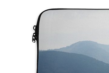 MuchoWow Laptop-Hülle Bunte Farne im Nationalpark Val Grande in Italien 17 Zoll, Laptopsleeve, weiches Innenfutter zum Schutz Kratzern, Laptoptasche