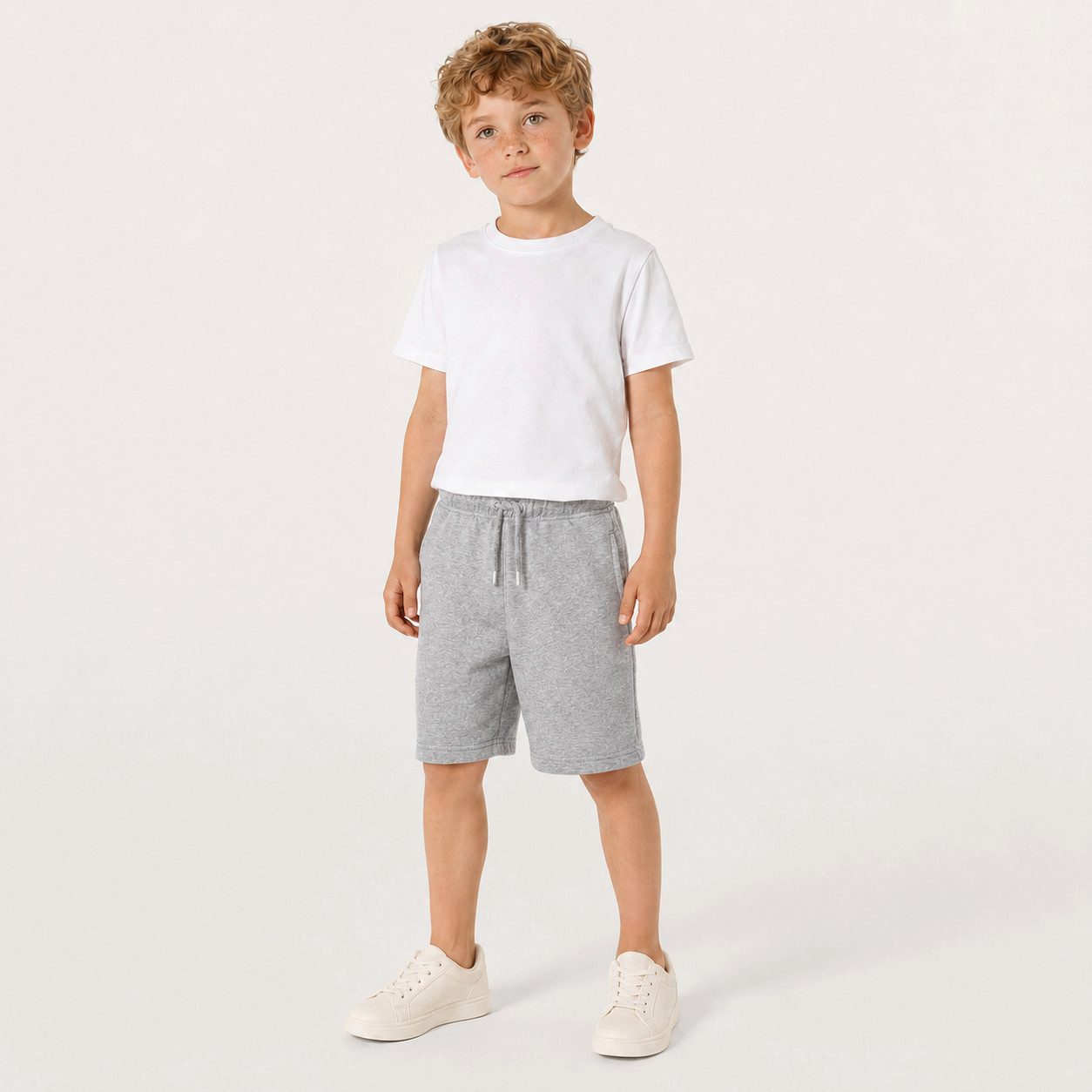 Sitztgut Sweatshorts Kinder Sweatshorts aus Bio-Baumwolle (1-tlg) Elastikbund mit Kordelzug und drei Taschen