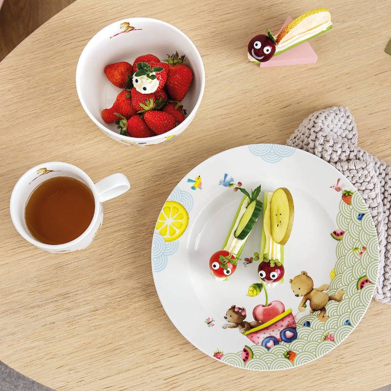 Villeroy & Boch Kindergeschirr-Set Hungry as a Bear, Porzellan, rostfreier Edelstahl 18/10, 7-tlg. – Bild 5 von 5