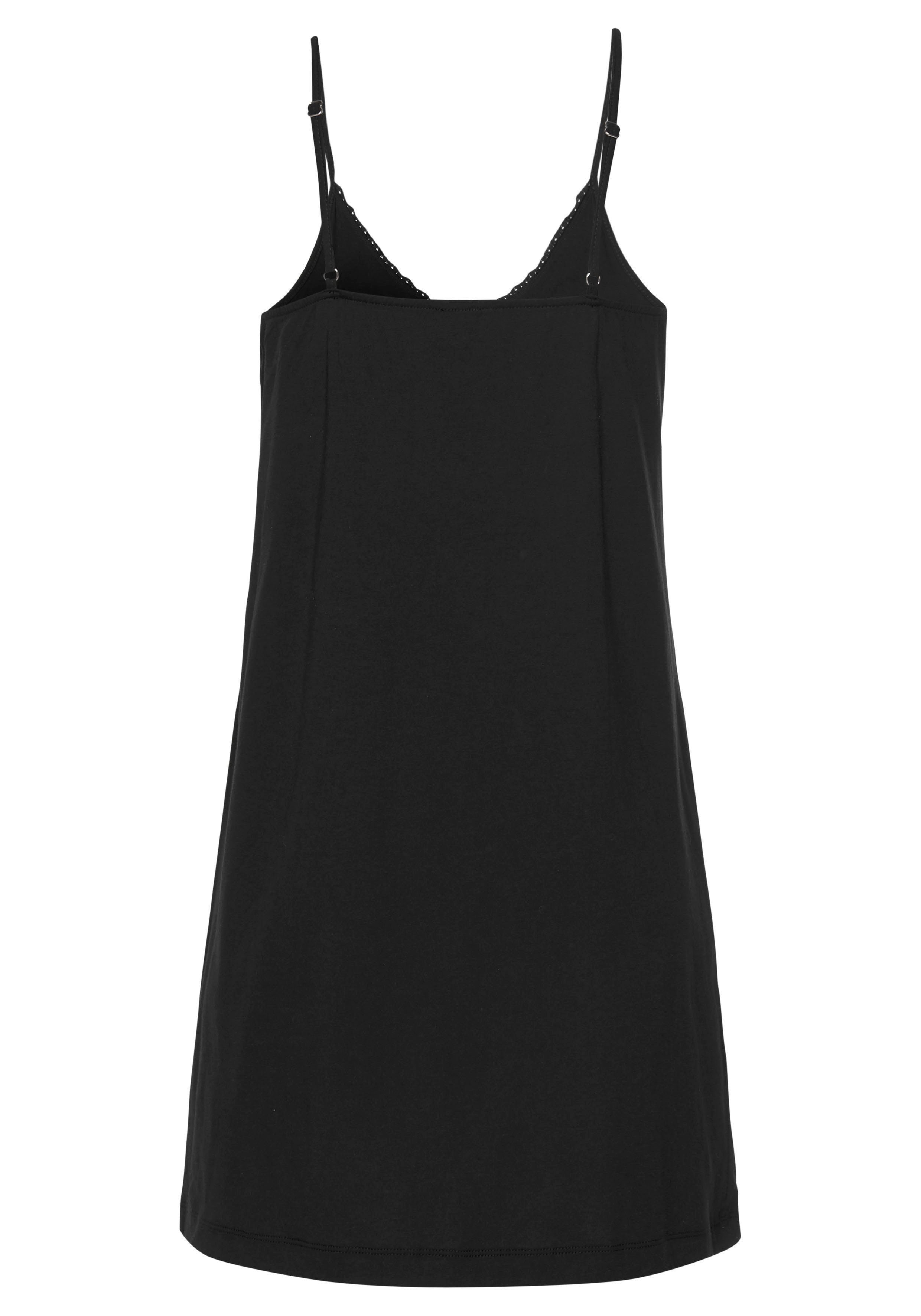 s.Oliver Negligé (1-teilig) mit feiner Spitzenborte am Ausschnitt