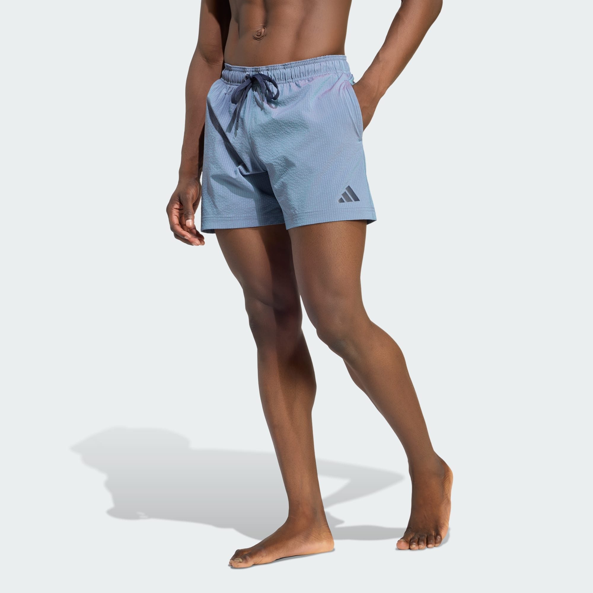 adidas Sportswear Badehose IRISIERENDE SEERSUCKER BADESHORTS, 13 CM (1-St)