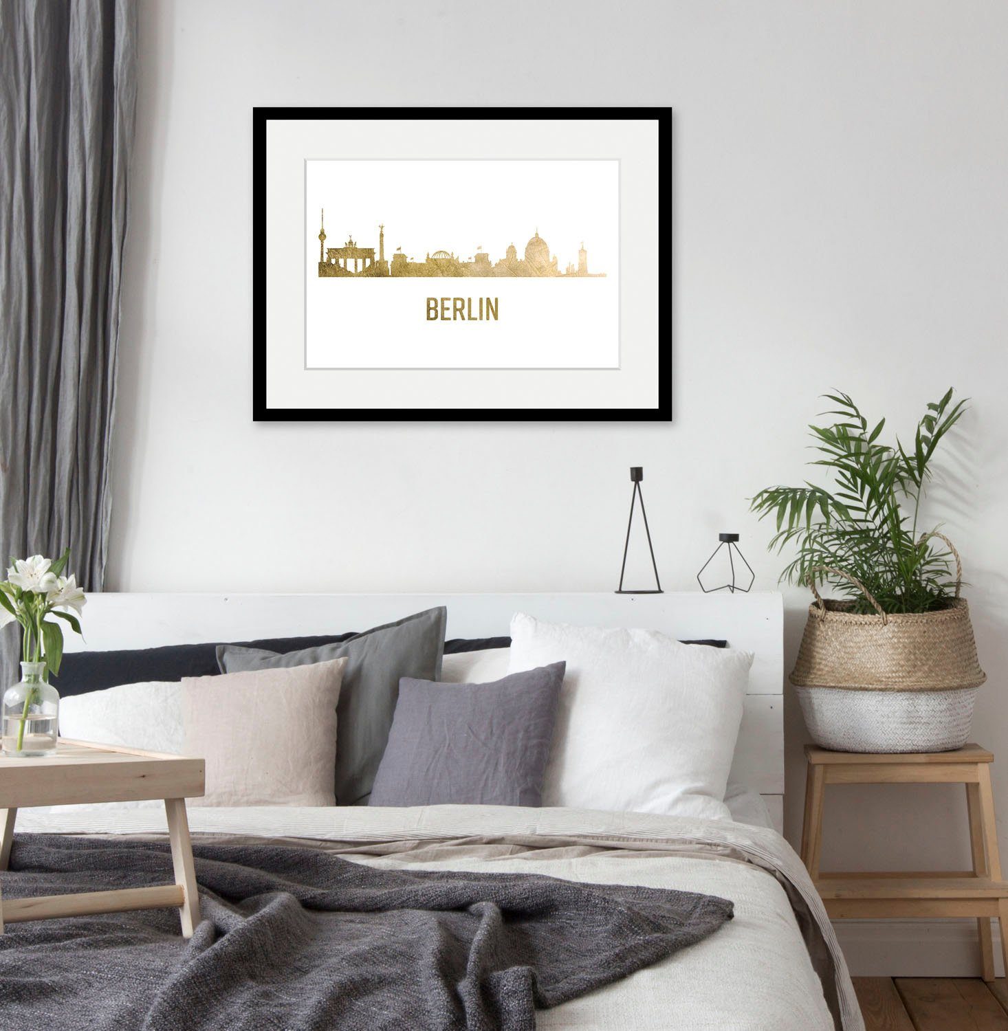 queence Bild Berlin Skyline GOLD, Berlin, Deutschland, Schriftzug, Stadt, Städte (1 St), HD Premium Poster-Druck inkl. Holzrahmen