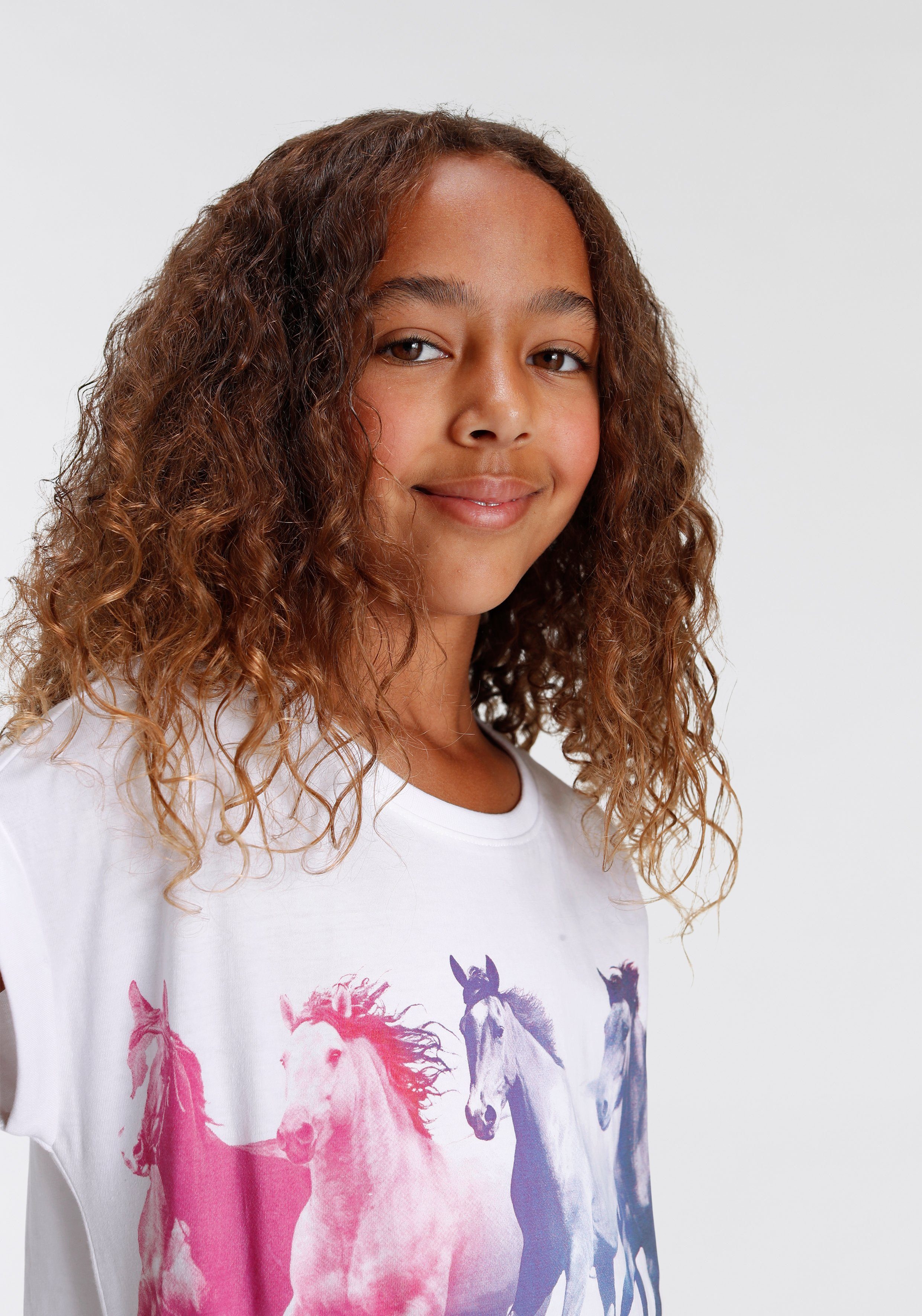 KIDSWORLD T-Shirt Pferde Kurzarm, bedruckt, Rundhalsausschnitt, aus Baumwolle