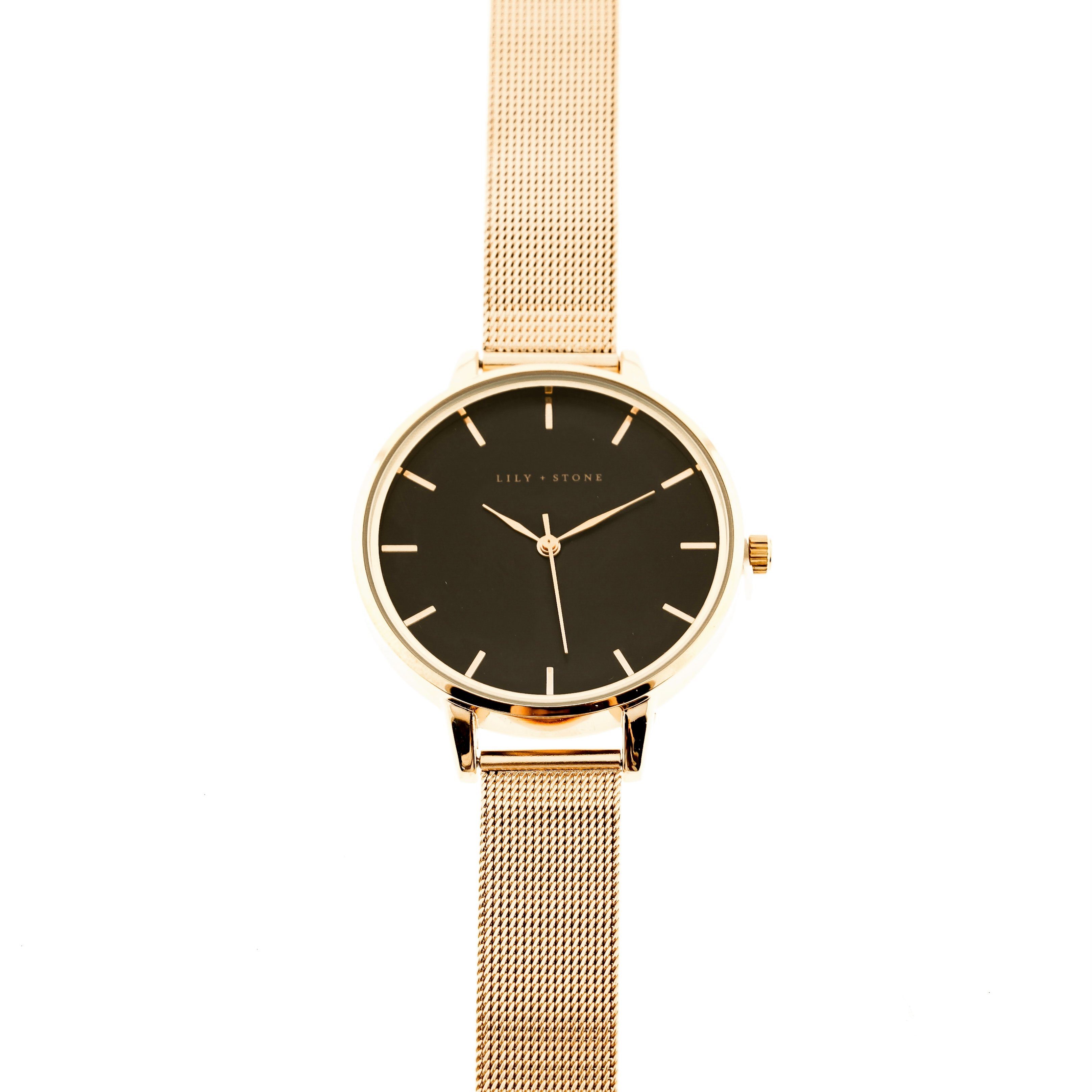 Lily + Stone Quarzuhr Armbanduhr, schwarzes Zifferblatt, schwarze Schnalle