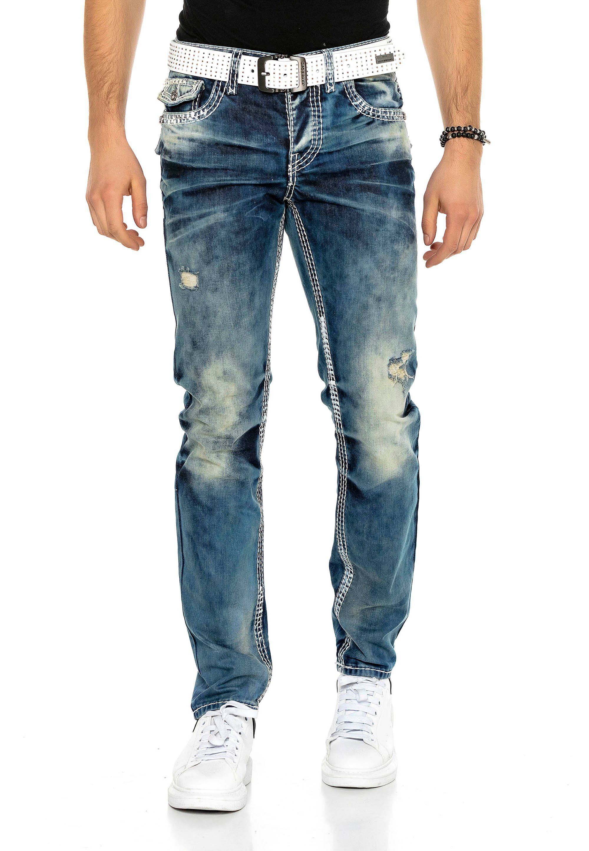 Bequeme Fit Used-Look Baxx & im Cipo coolen Straight Jeans