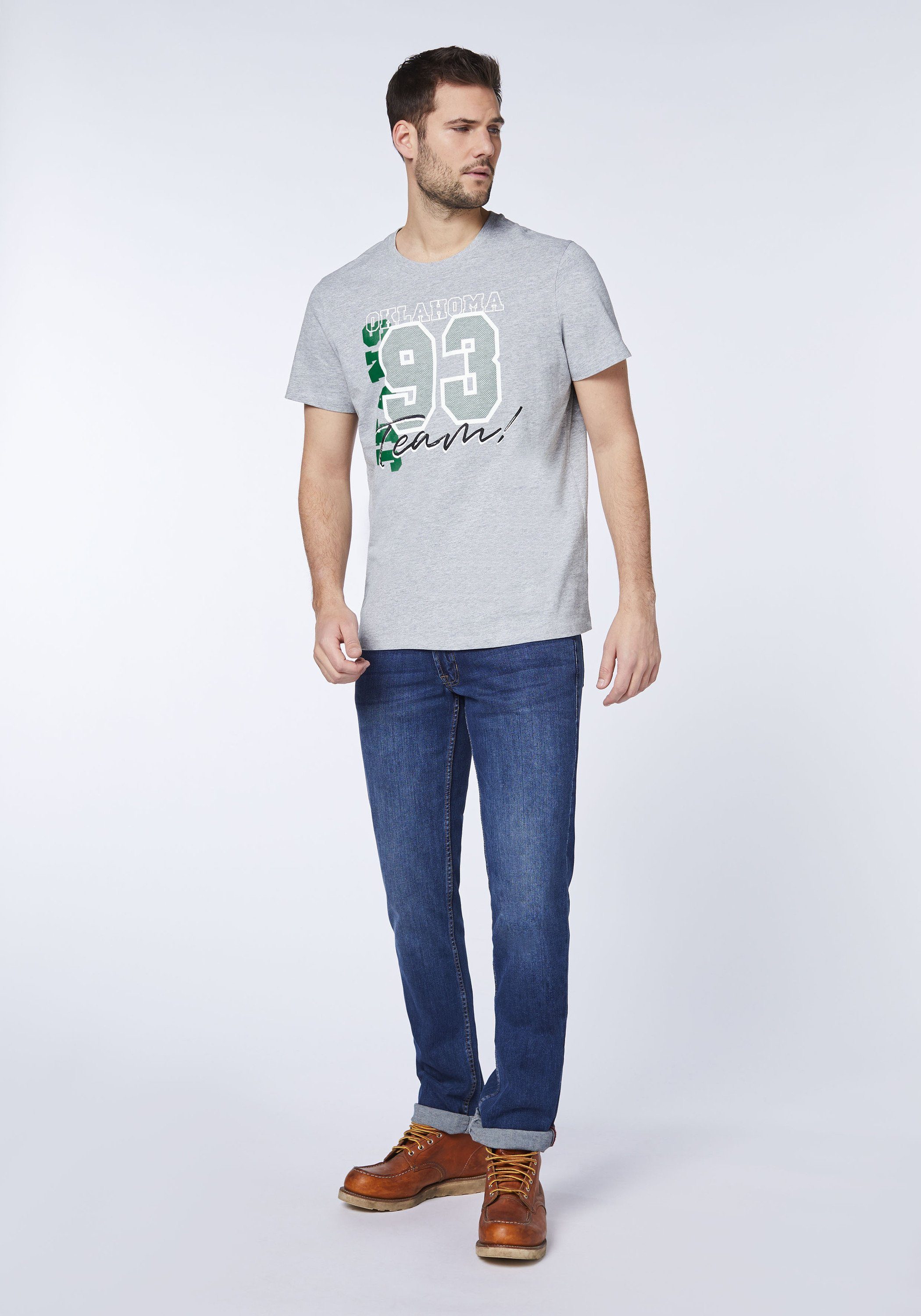 Jeans im Label-Trikot-Design Gray Oklahoma 17-4402M Melange Neutral Print-Shirt
