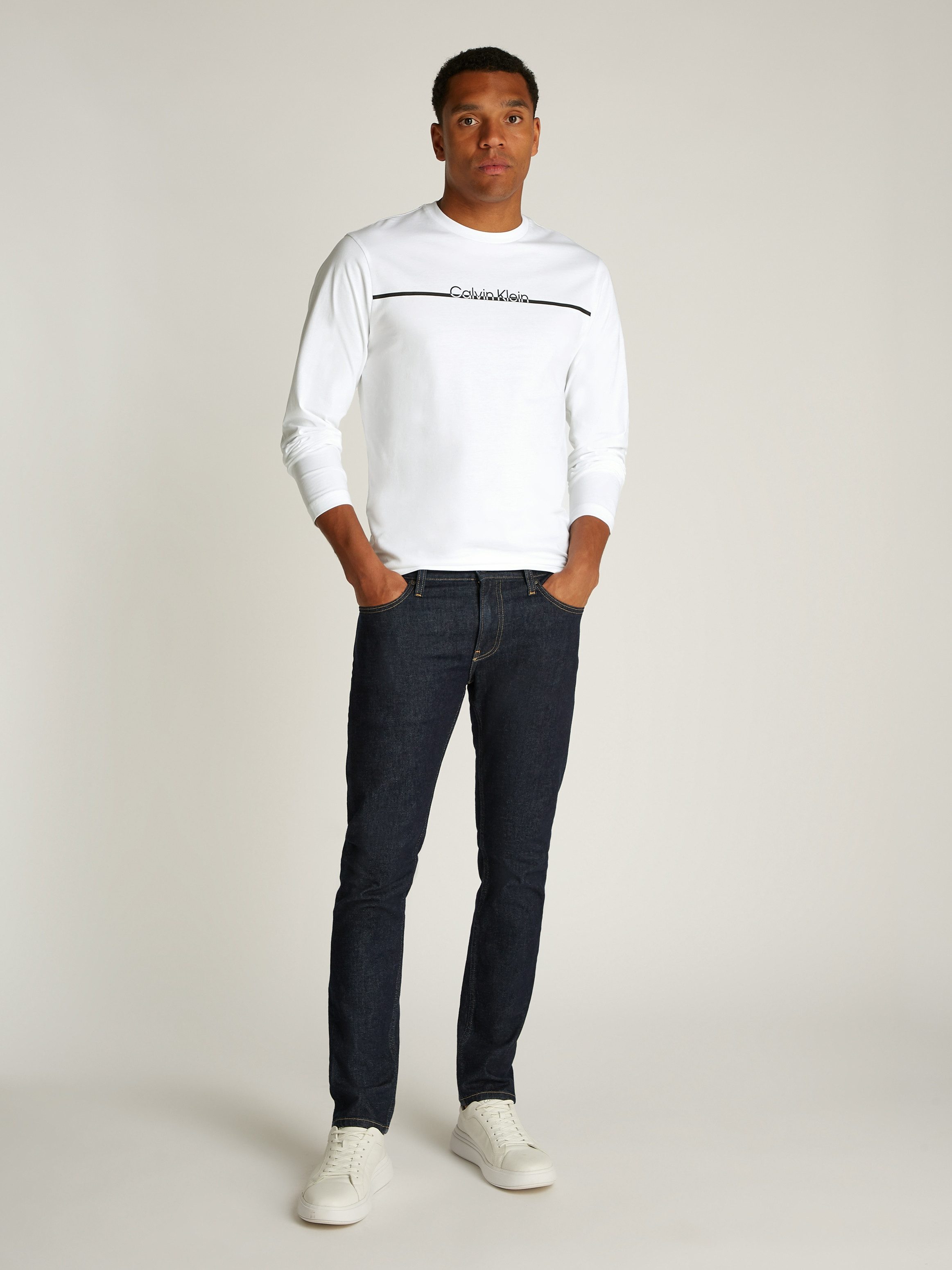 Calvin Klein Rundhalsshirt SPLIT LINE LOGO günstig online kaufen