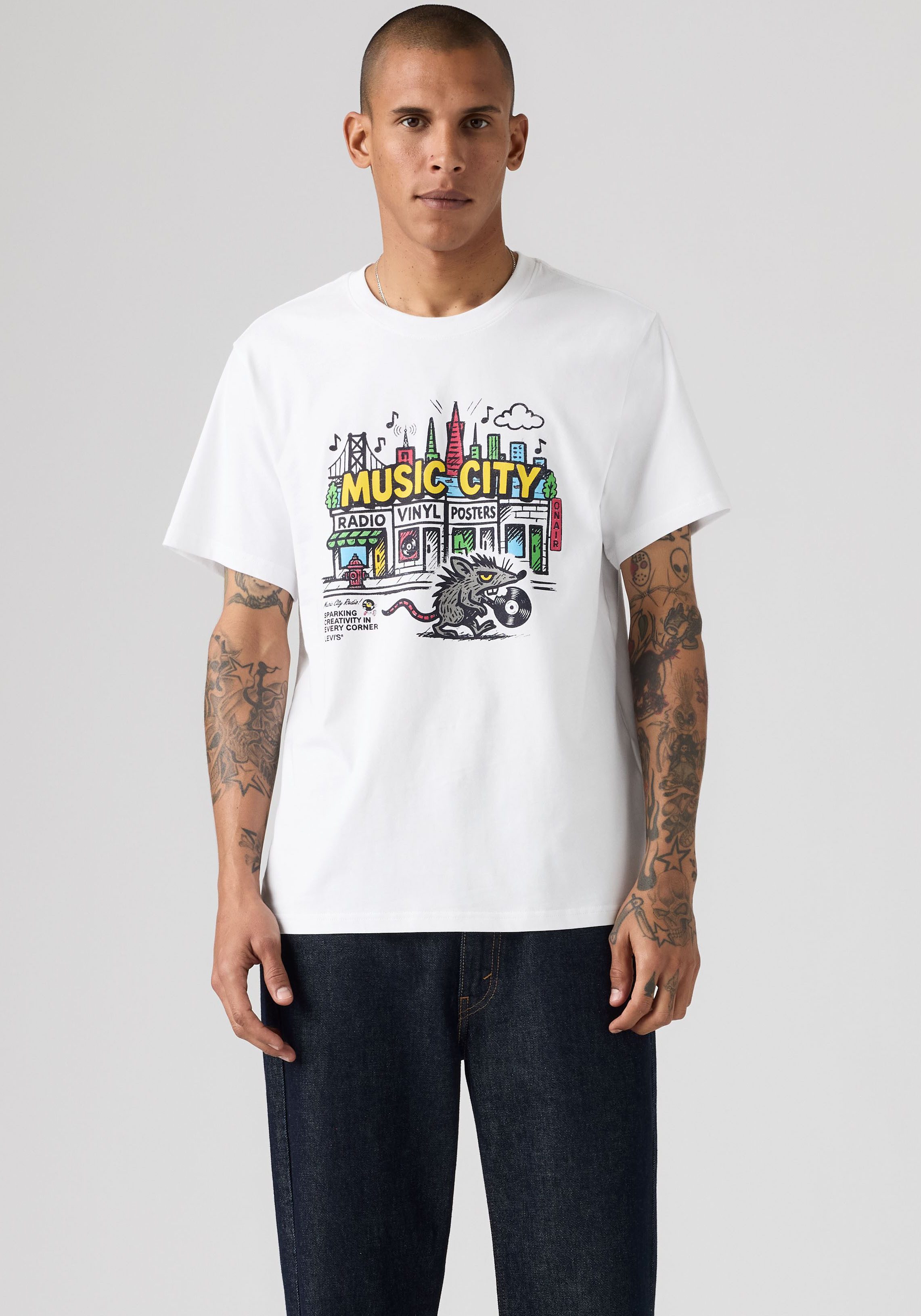 Levi's® T-Shirt SS RELAXED FIT TEE mit großem Frontprint