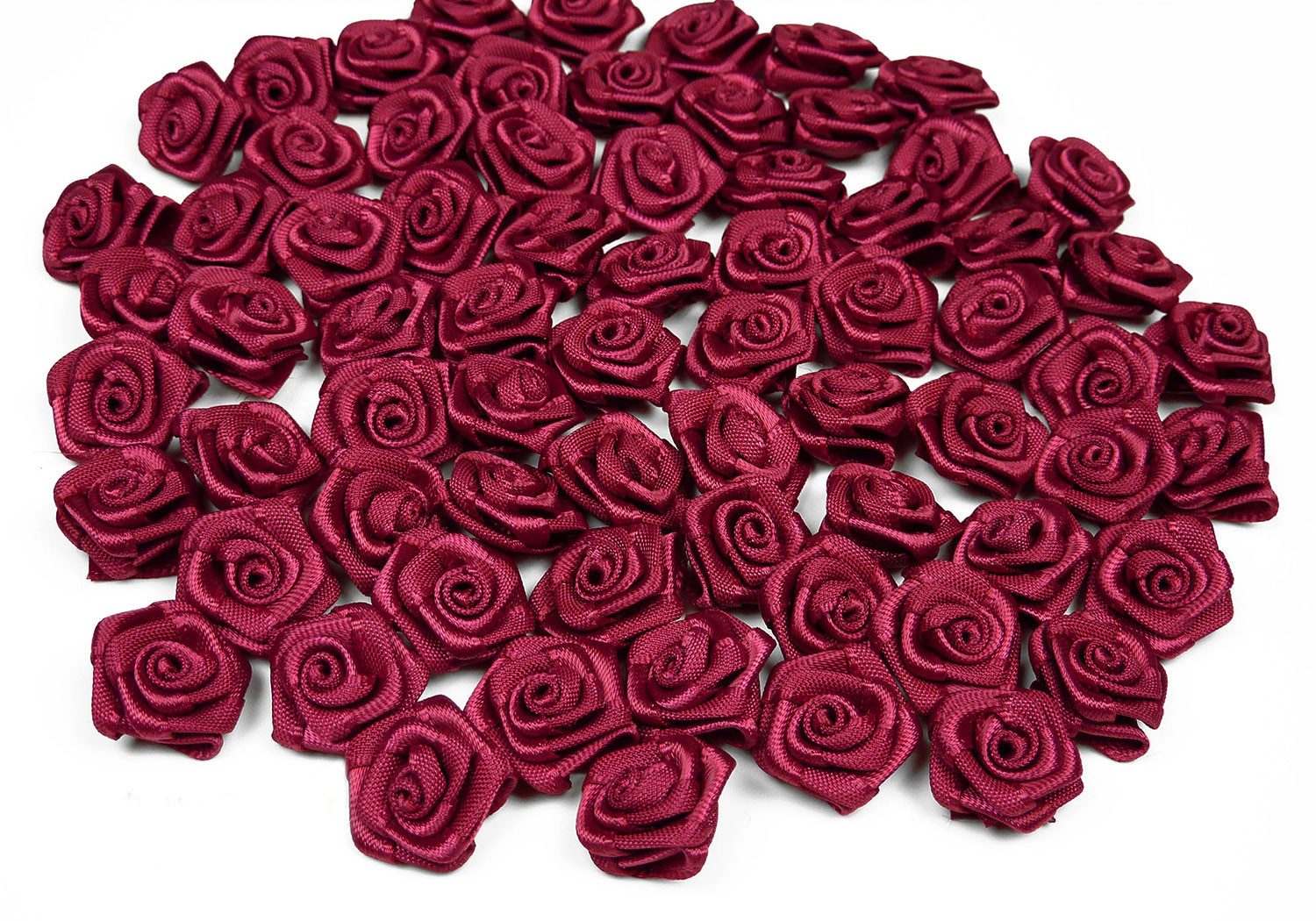 Creativery Streudeko, Satinrosen 15mm zum Basteln & Aufnähen 100 Stück