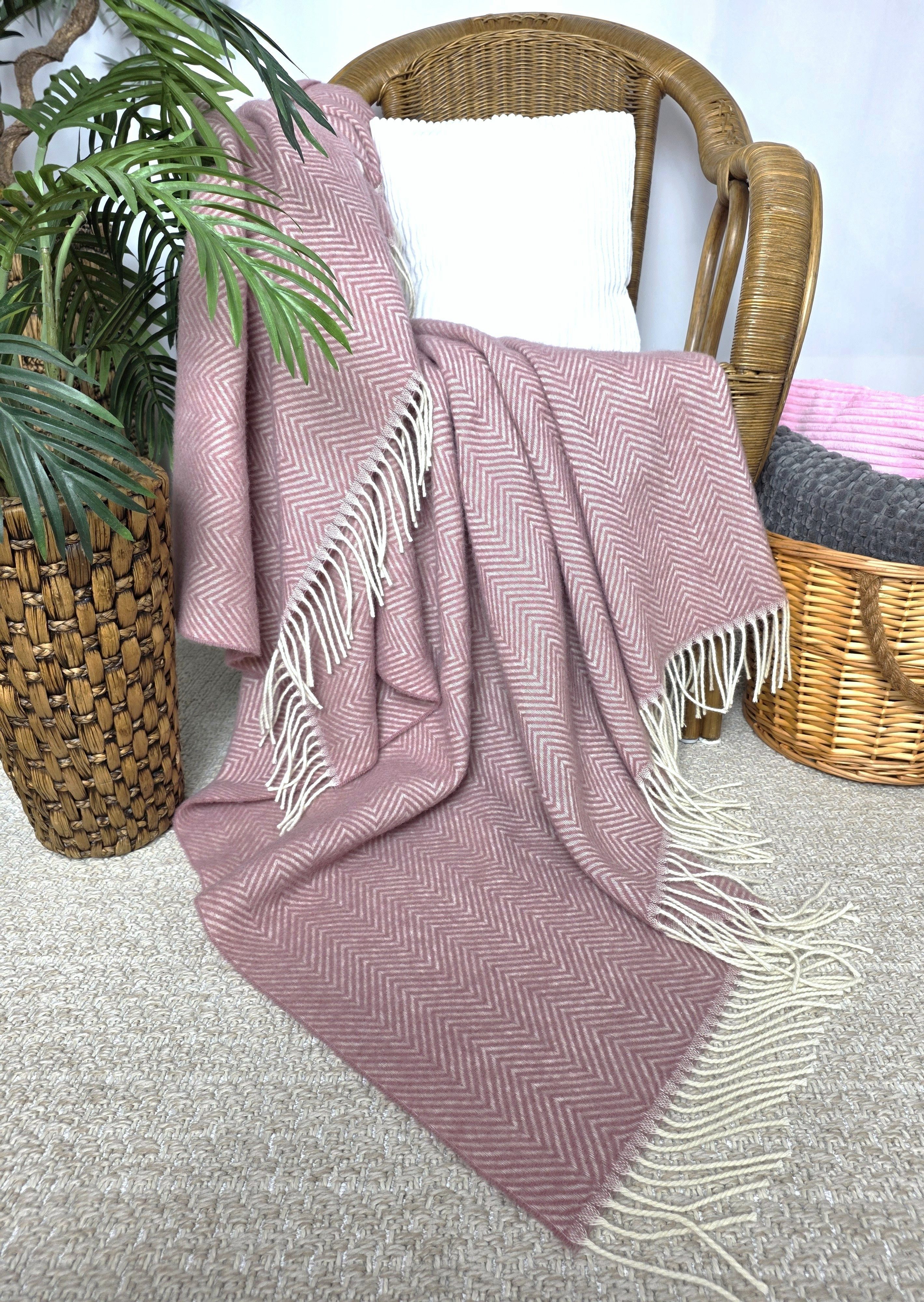 Wolldecke "TIROL M" 100 % Wolle, 140 x 200 cm in versch. Farben, STTS