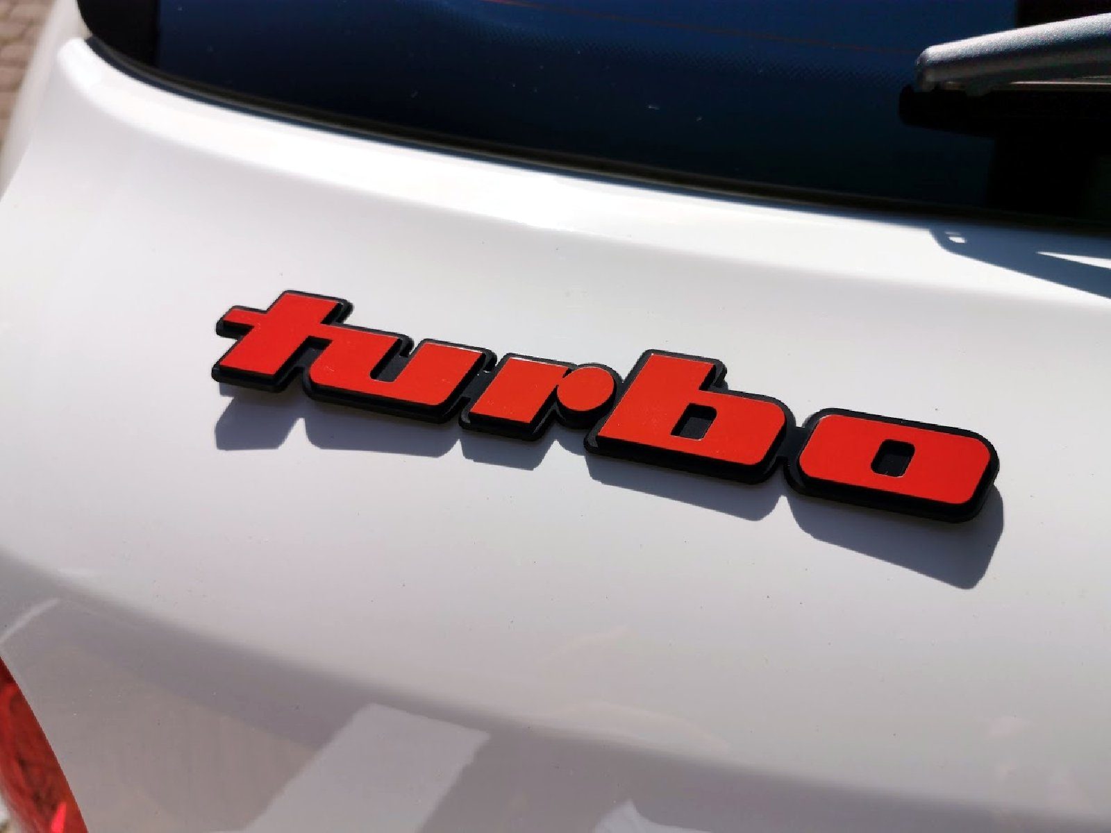 HR Autocomfort Typenschild Relief Schild Emblem turbo 19 cm rot, selbstklebend