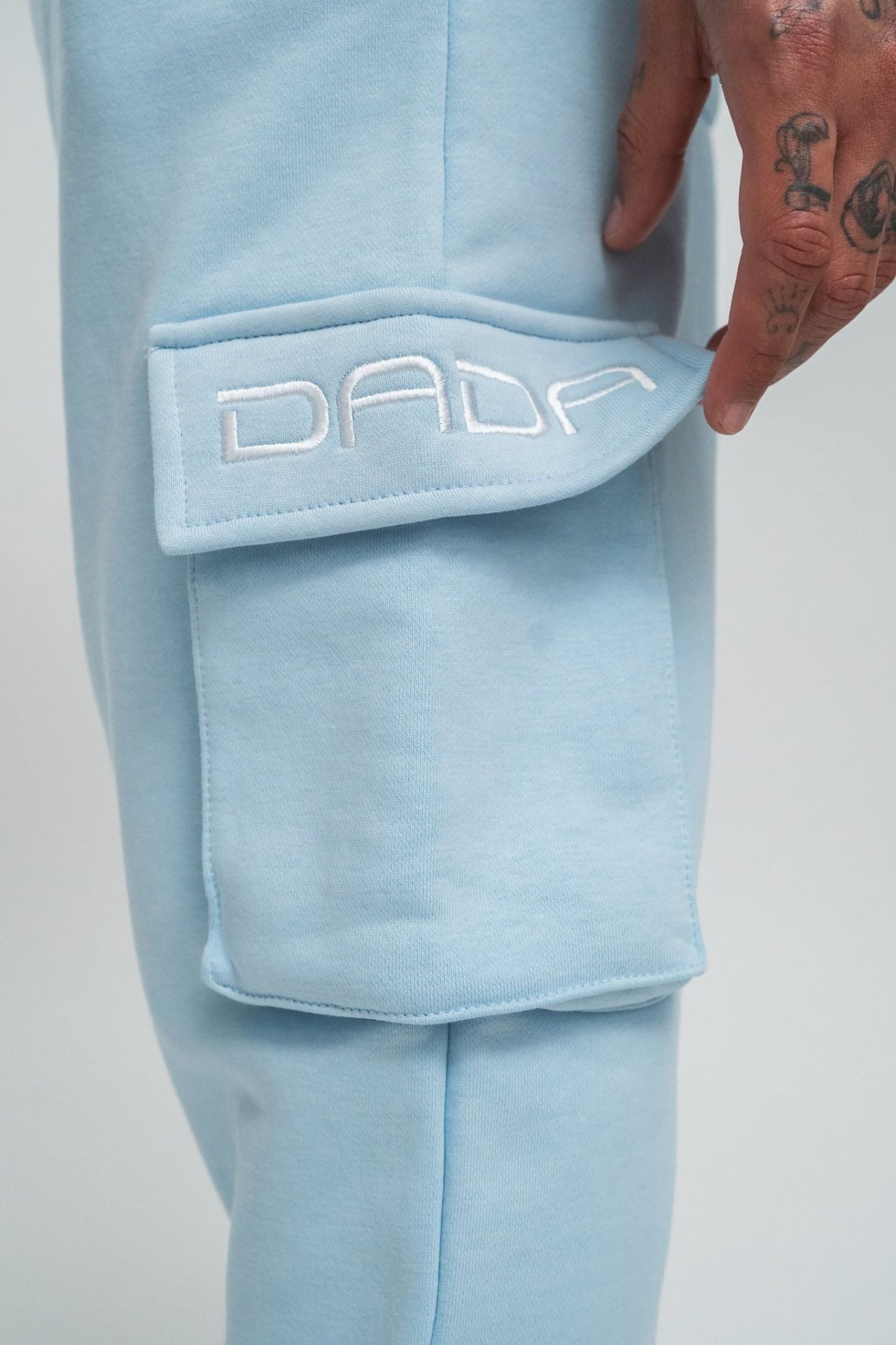 DADA Supreme Jogginghose Jogginghose mit Cargo Taschen und modernem Look DD günstig online kaufen