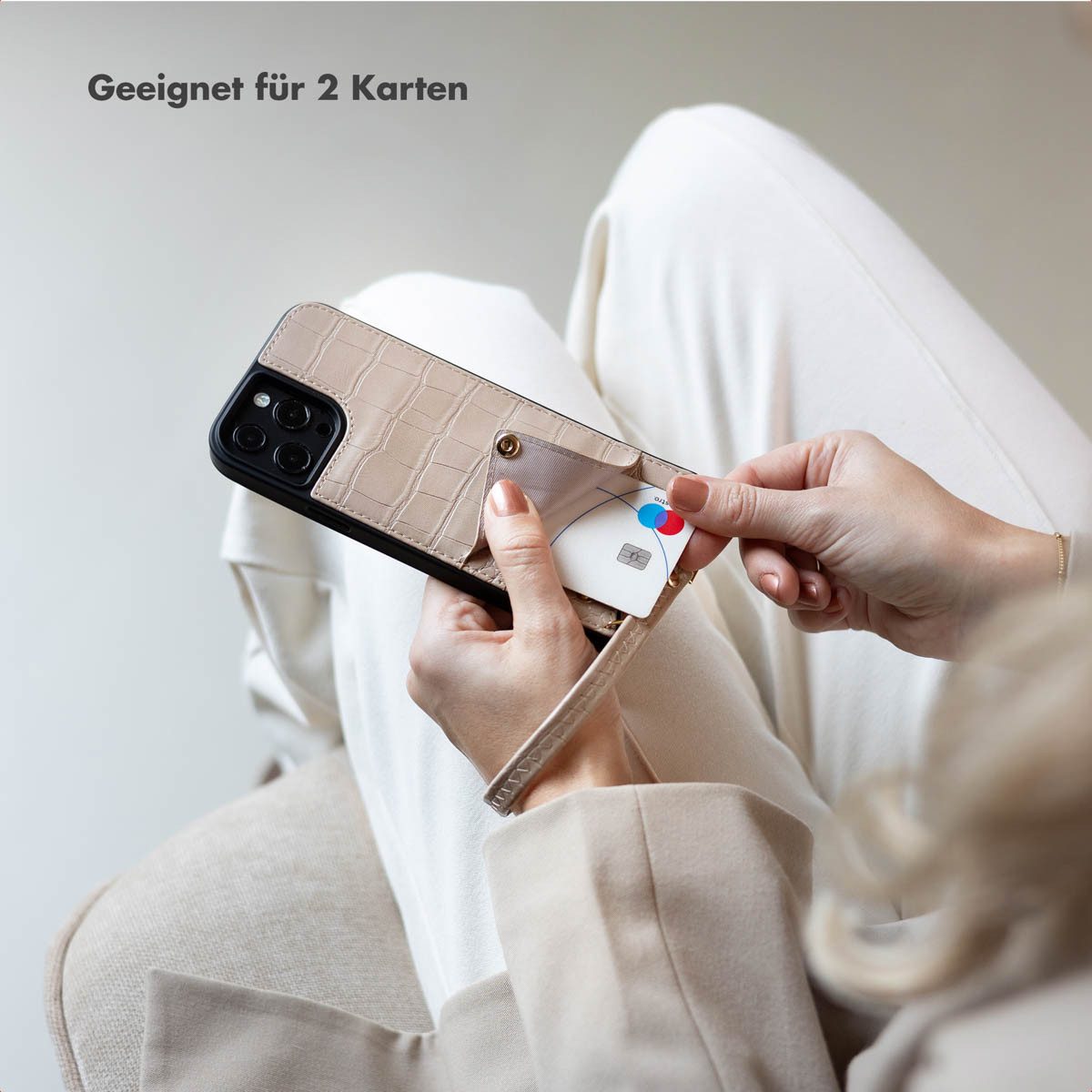 Selencia Case zum Umhängen Selencia Nova Croco HandyHülle mit Kordel und Kartenhalter Apple iPhon