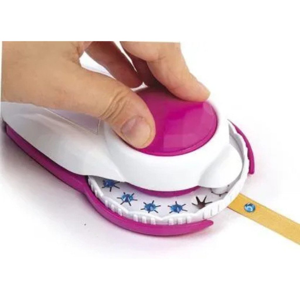 Clementoni® Kreativset Crazy CHIC Strassdekoriermaschine, (Packung, 1-tlg., Crazy CHIC Strassdekoriermaschine), Fördert Kreativität und Feinmotorik bei Kindern!