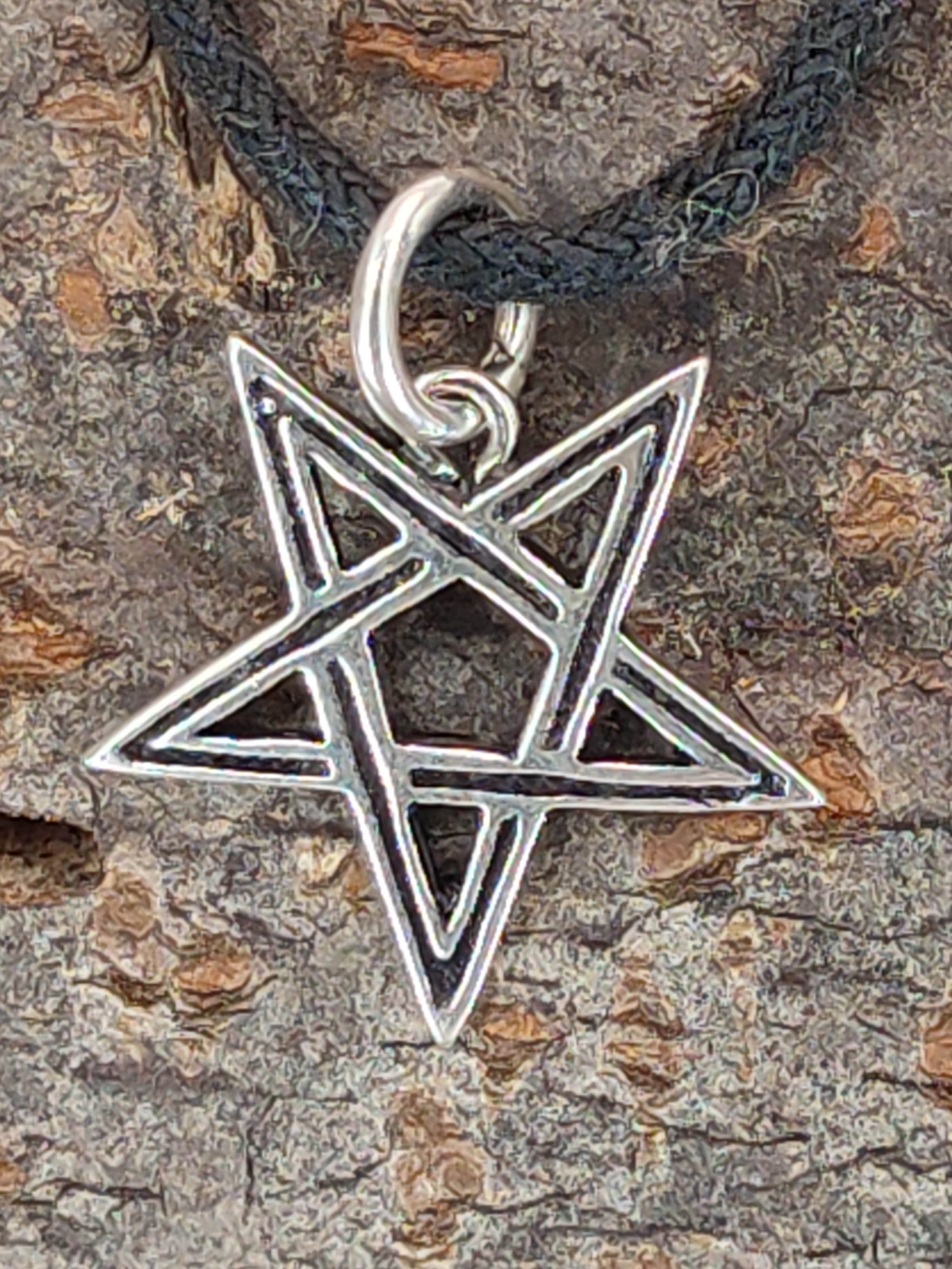 Kiss of Si.51 Silber (Sterlingsilber) Satan Luzifer Kettenanhänger Leather Magie Teufel Pentagramm Drudenfuß, 925