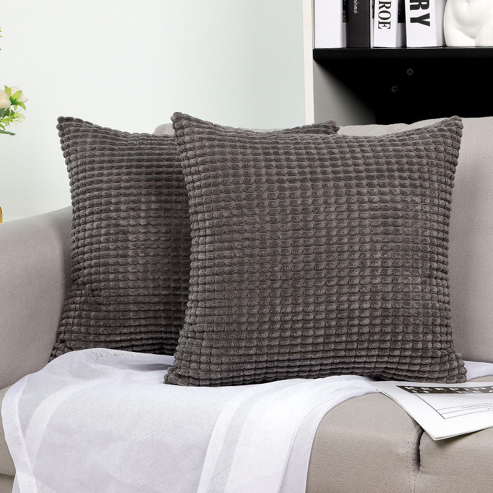 TAN.TOMI Kissenbezüge Kord Uni 2er Set Kissenbezug flauschig körnig Farbver günstig online kaufen