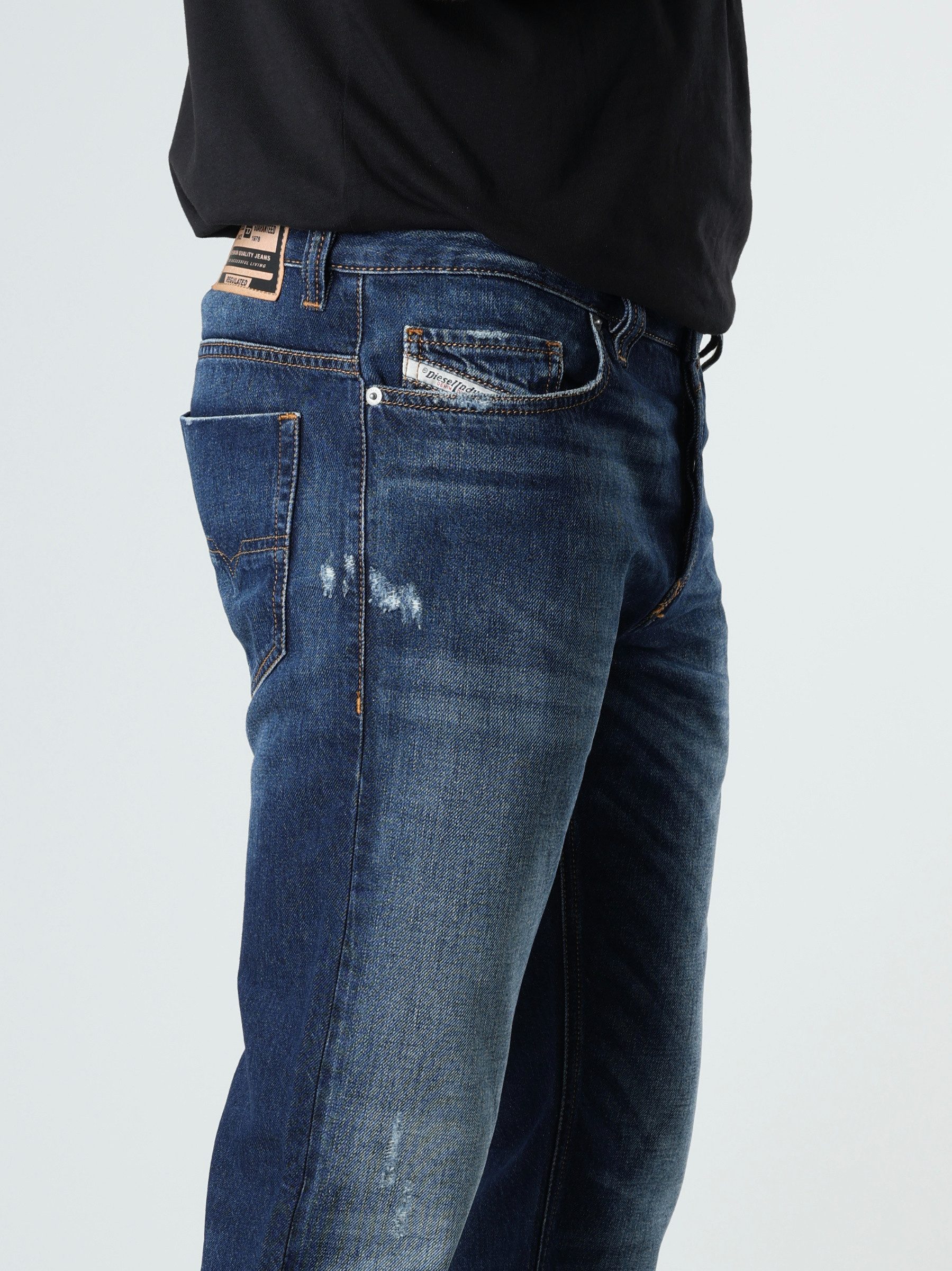 Diesel Straight-Jeans Leicht & Supersoft - SAFADO X - Länge 32 Regular Fit, niedrige Leibhöhe, ohne Stretch