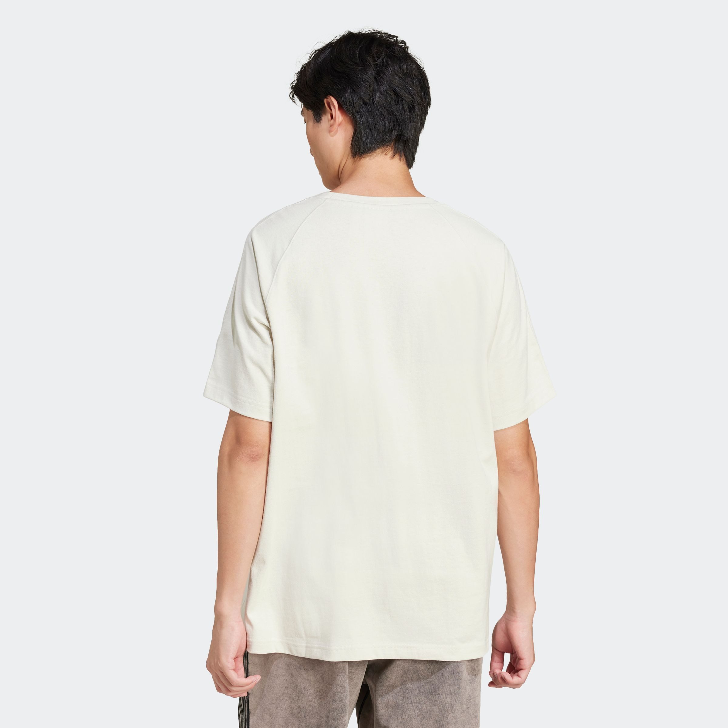 adidas Originals T-Shirt P ESS TEE sportlicher Stil, Kurzarm, lockere Passf günstig online kaufen