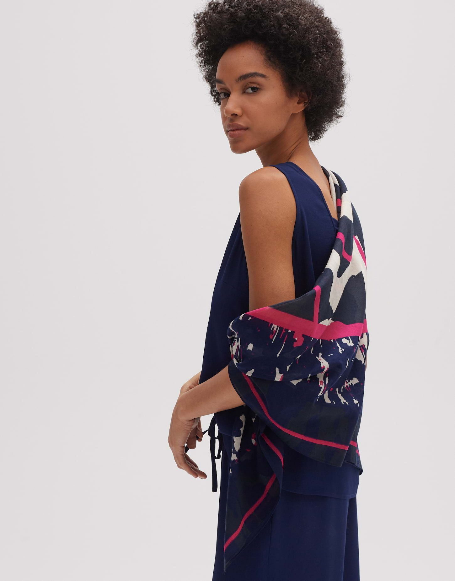 OPUS Modetuch Aruni scarf