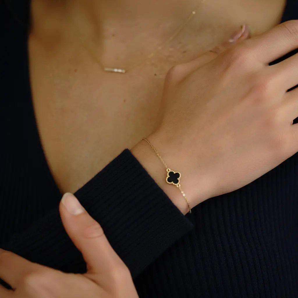 Suzan Gold Charm-Armband 375 Echtgold Noirleaf Fine schwarzes Kleeblatt