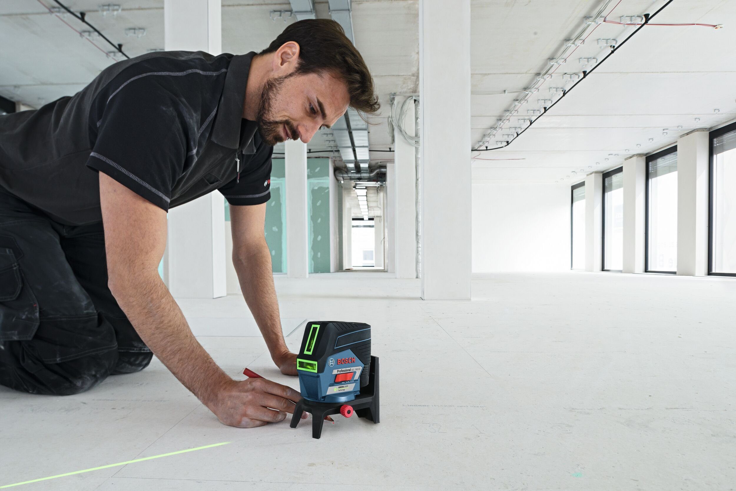 Bosch Professional Punkt- und Linienlaser GCL 2-50 CG, Kombilaser mit 1x Akku 2 Ah & Tasche - in L-BOXX 136