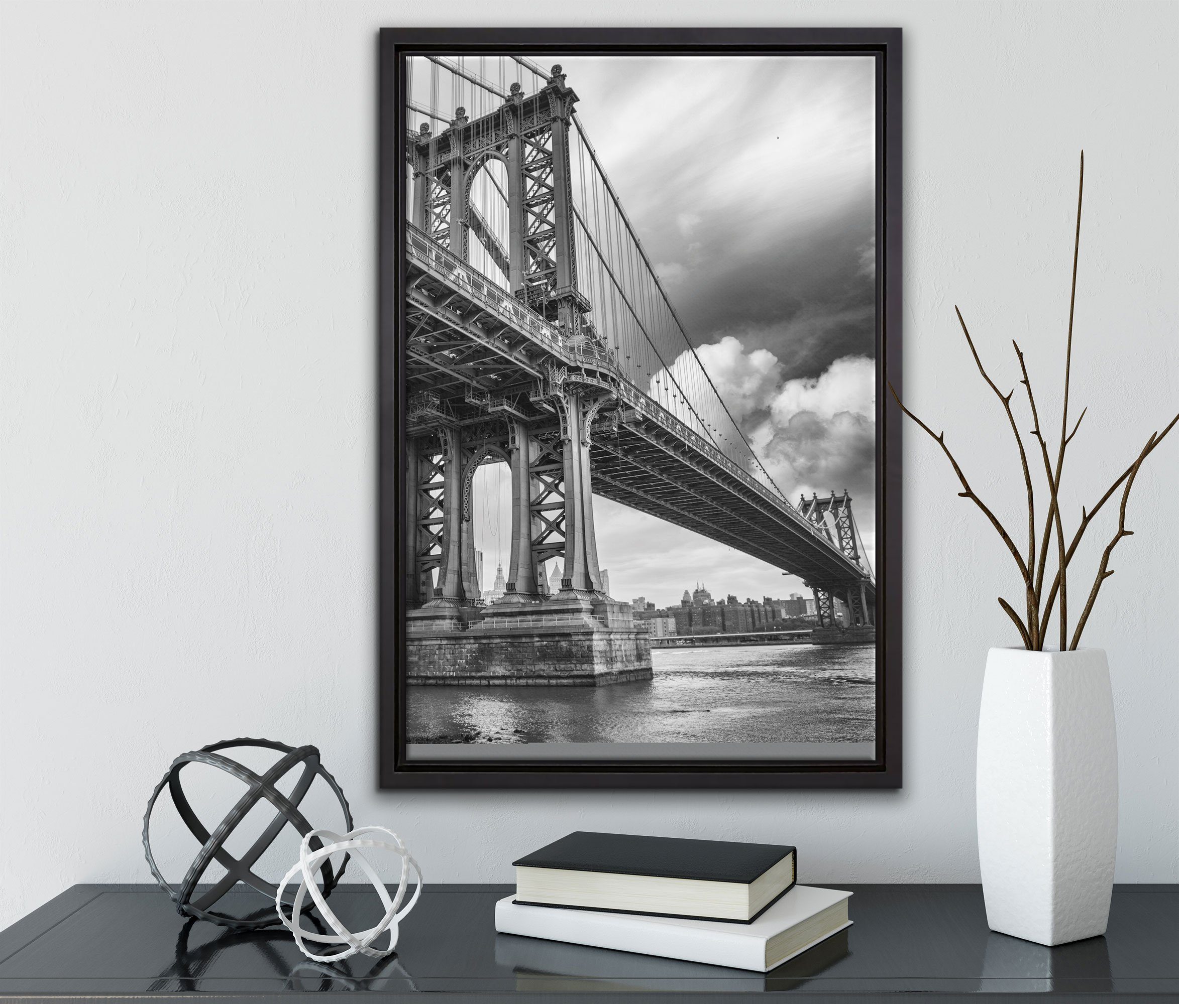 (1 Manhattan in fertig Leinwandbild Pixxprint New bespannt, gefasst, Schattenfugen-Bilderrahmen Bridge St), Wanddekoration York, inkl. einem Leinwandbild Zackenaufhänger