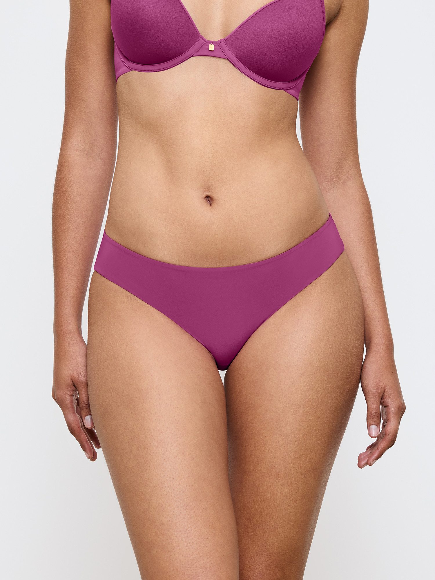 Triumph Bügel-BH Body Make-Up Essentials unsichtbar unter firgurbetonter Kleidung - leicht auf der Haut