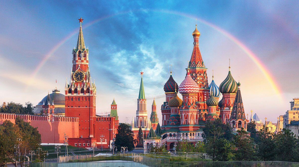 Papermoon Fototapete Moskau mit Regenbogen