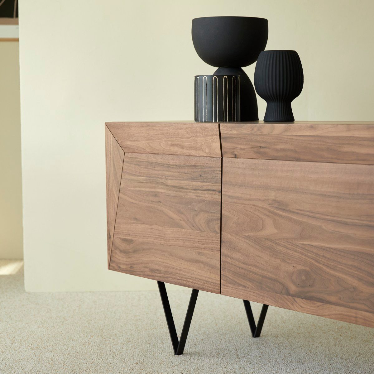 Tikamoon Sideboard Anrichte aus Nussbaumholz 175 Metric