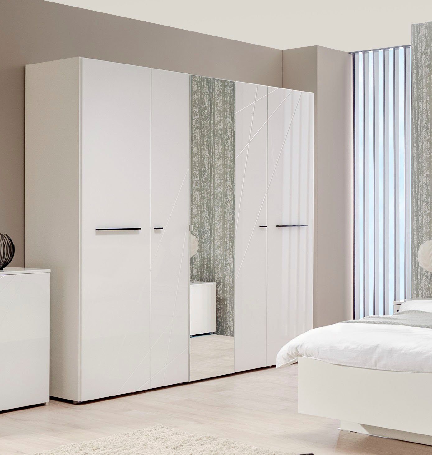 Home affaire Kleiderschrank Ksanti hochglänzende Front, mit Spiegel