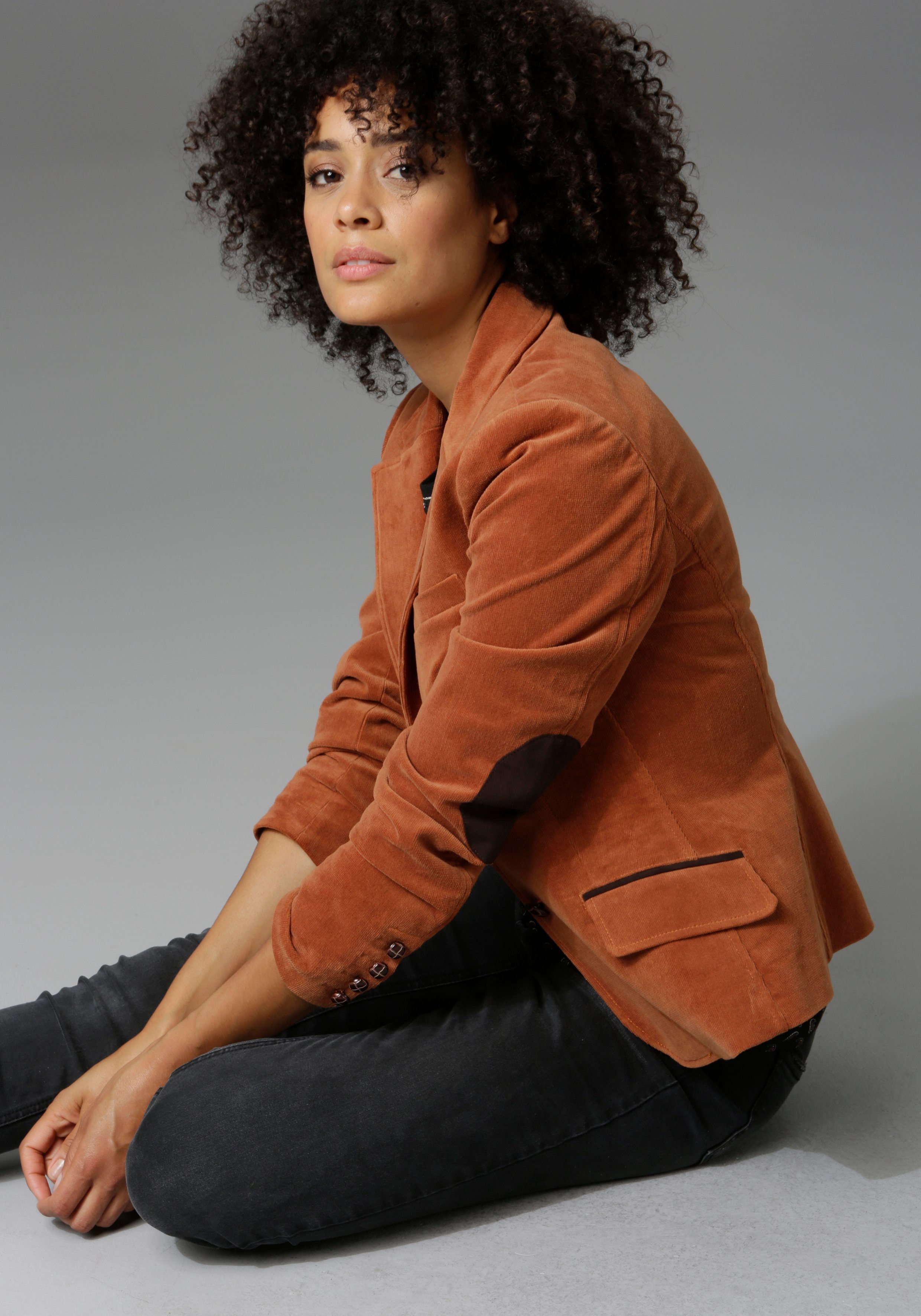 Aniston CASUAL Jackenblazer mit Stoff-Einfassungen und Ärmelpatches