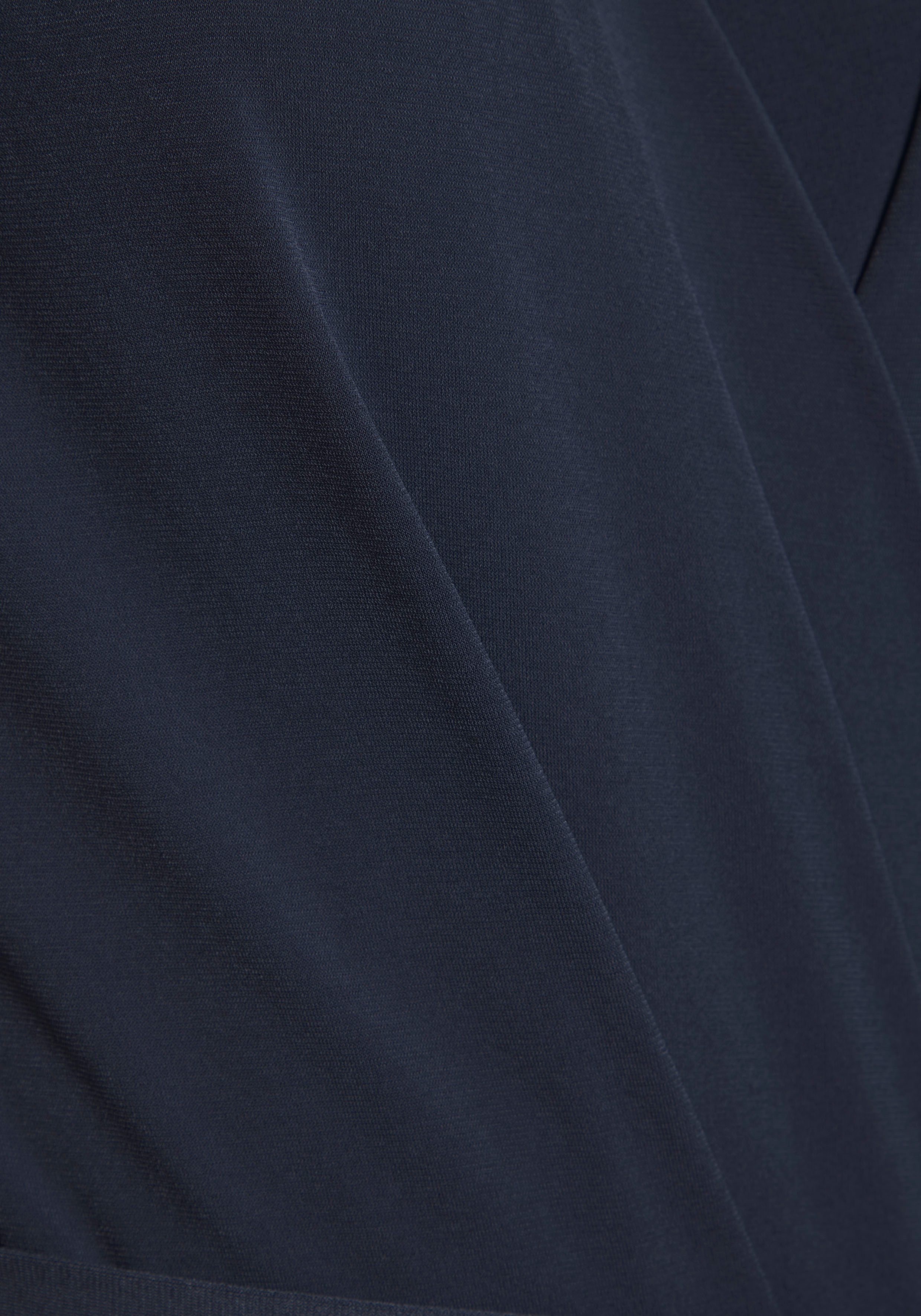 LASCANA Overall (mit Bindegürtel) aus knitterfreier Ware, eleganter Jumpsuit in Wickeloptik, bügelfrei