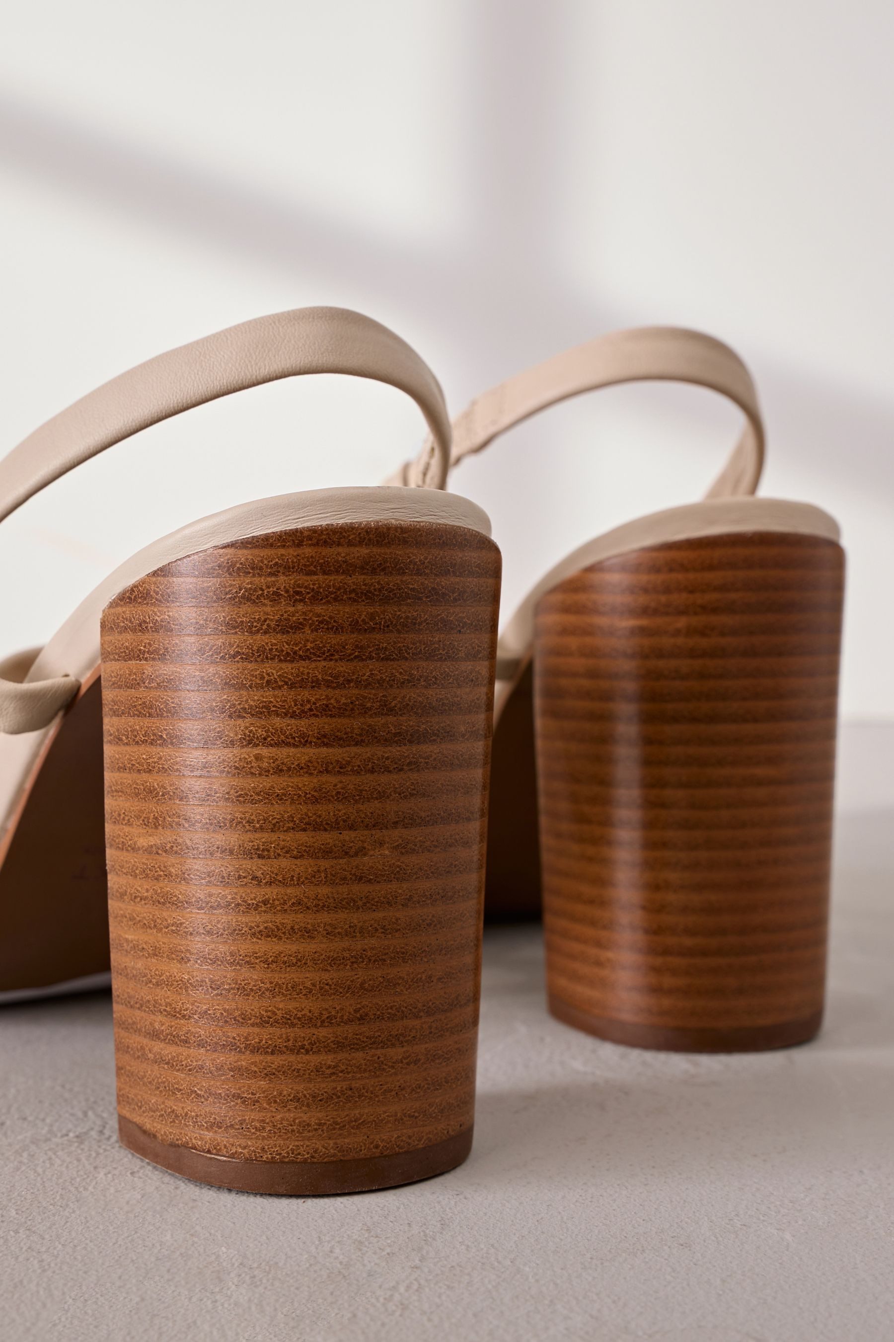 Next Signature Premium Clog-Ledersandalen Blockabsatz Slingsandalette günstig online kaufen