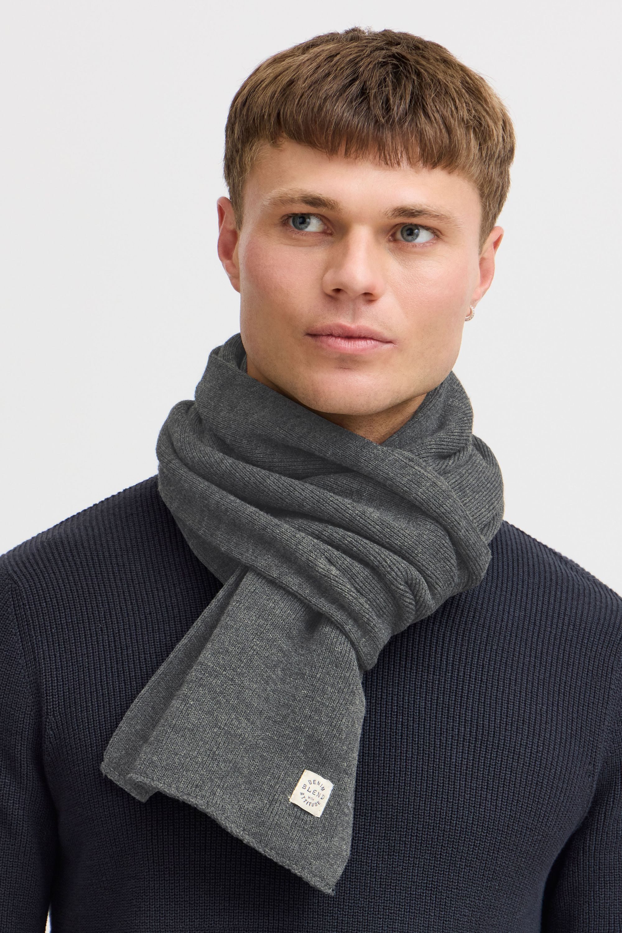 Blend Strickschal BHScar, Schal mit Logobadge günstig online kaufen