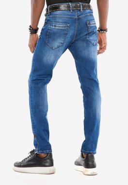 Cipo & Baxx Slim-fit-Jeans mit cooler Waschung in Straight Fit
