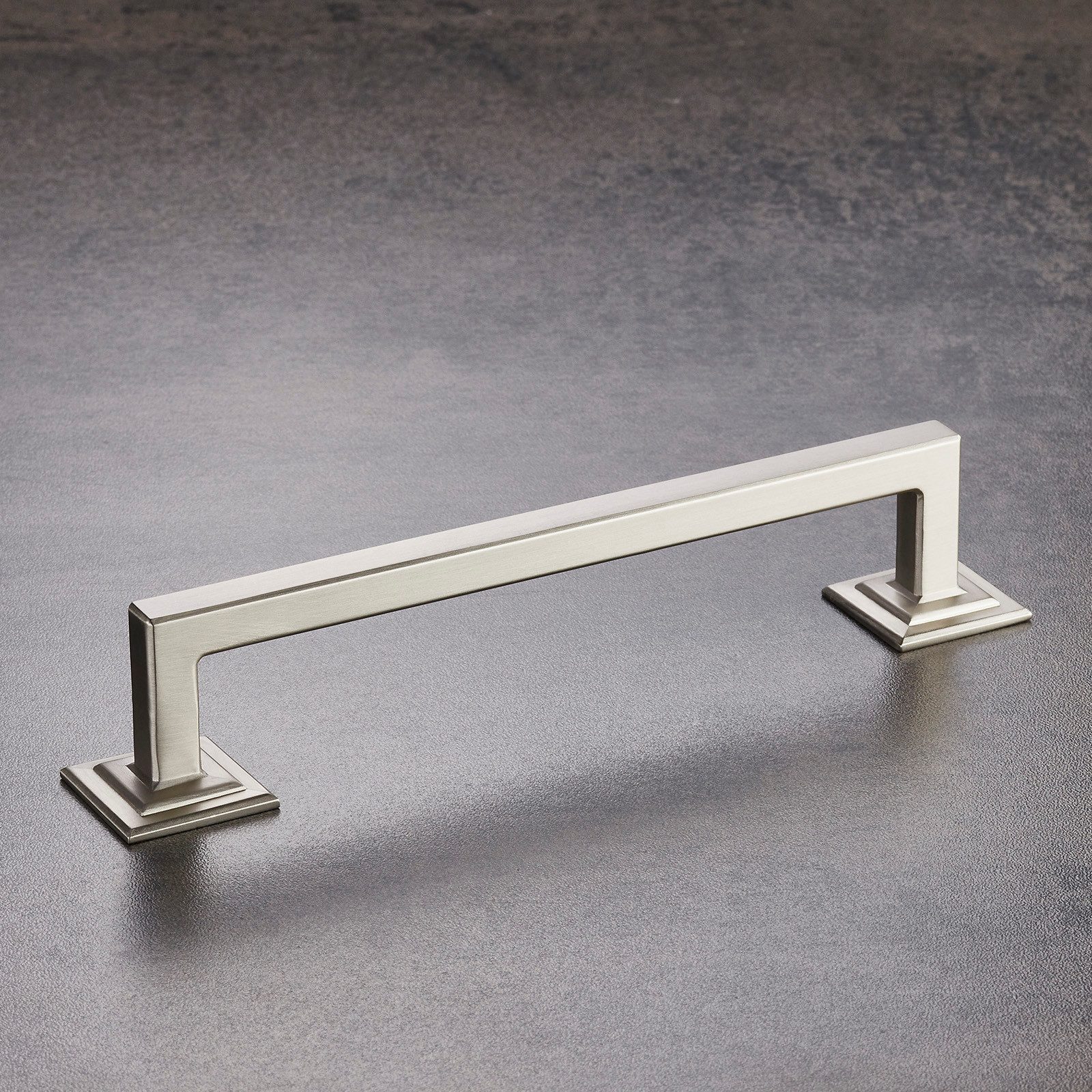 SO-TECH® Möbelgriff Bügelgriff XANTA BA 160 mm, inkl. Schrauben (1-St), Edelstahloptik von SCHÜCO ALU COMPETENCE