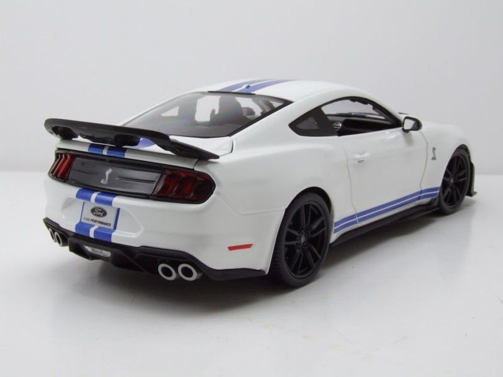 Maisto® Modellauto Ford Shelby Mustang GT500 2020 weiß blau, Maßstab 1:18