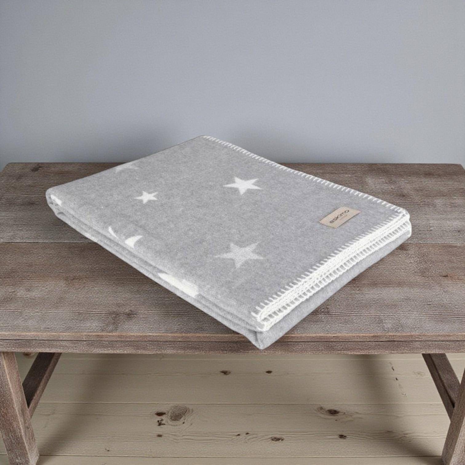 Wohndecke Heimdecke Etoile in Grau von Eskimo, Eskimo