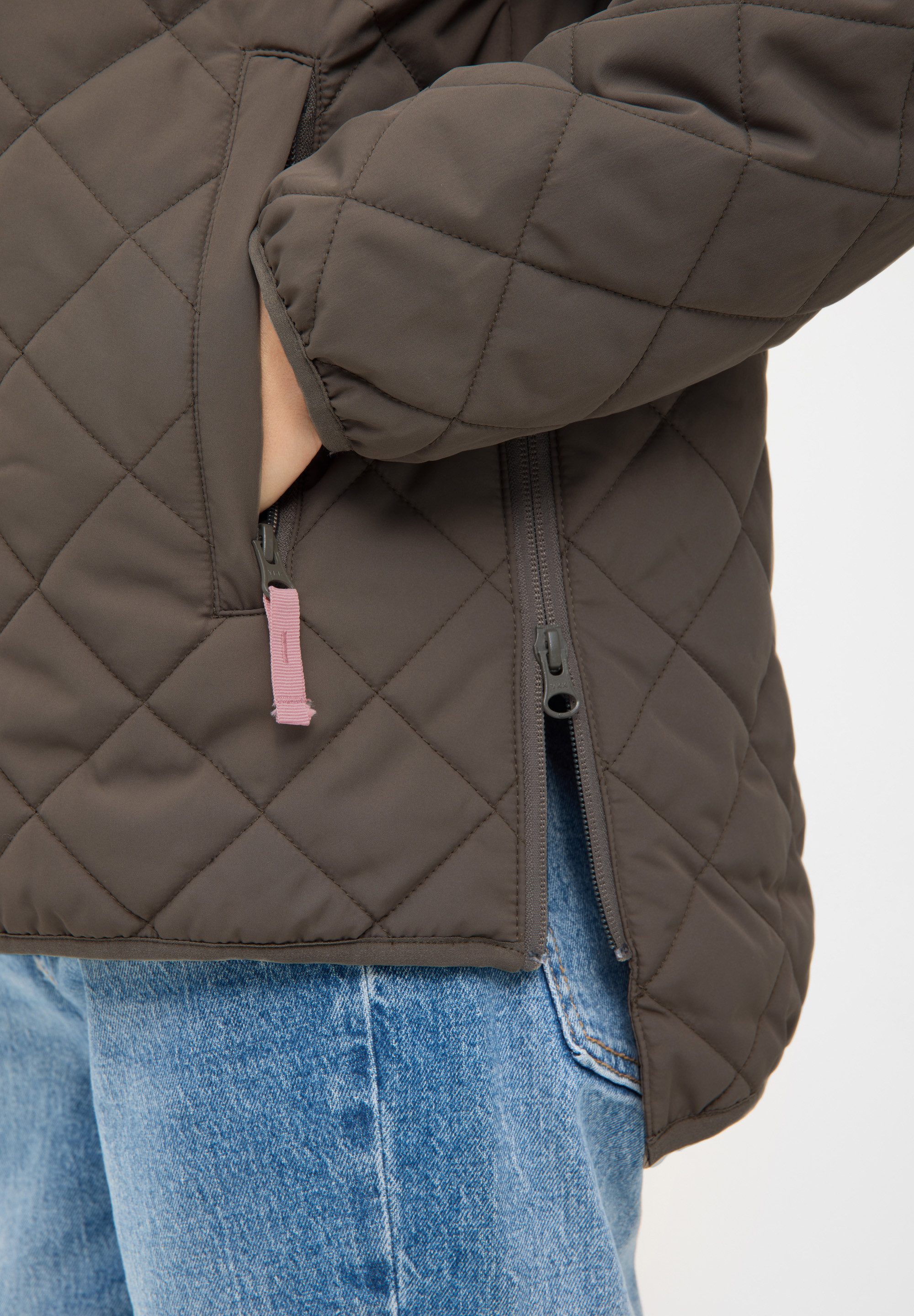 Derbe Steppjacke Quiltby Short Wasserabweisend, Kapuze, 2-Wege Reisßverschluss