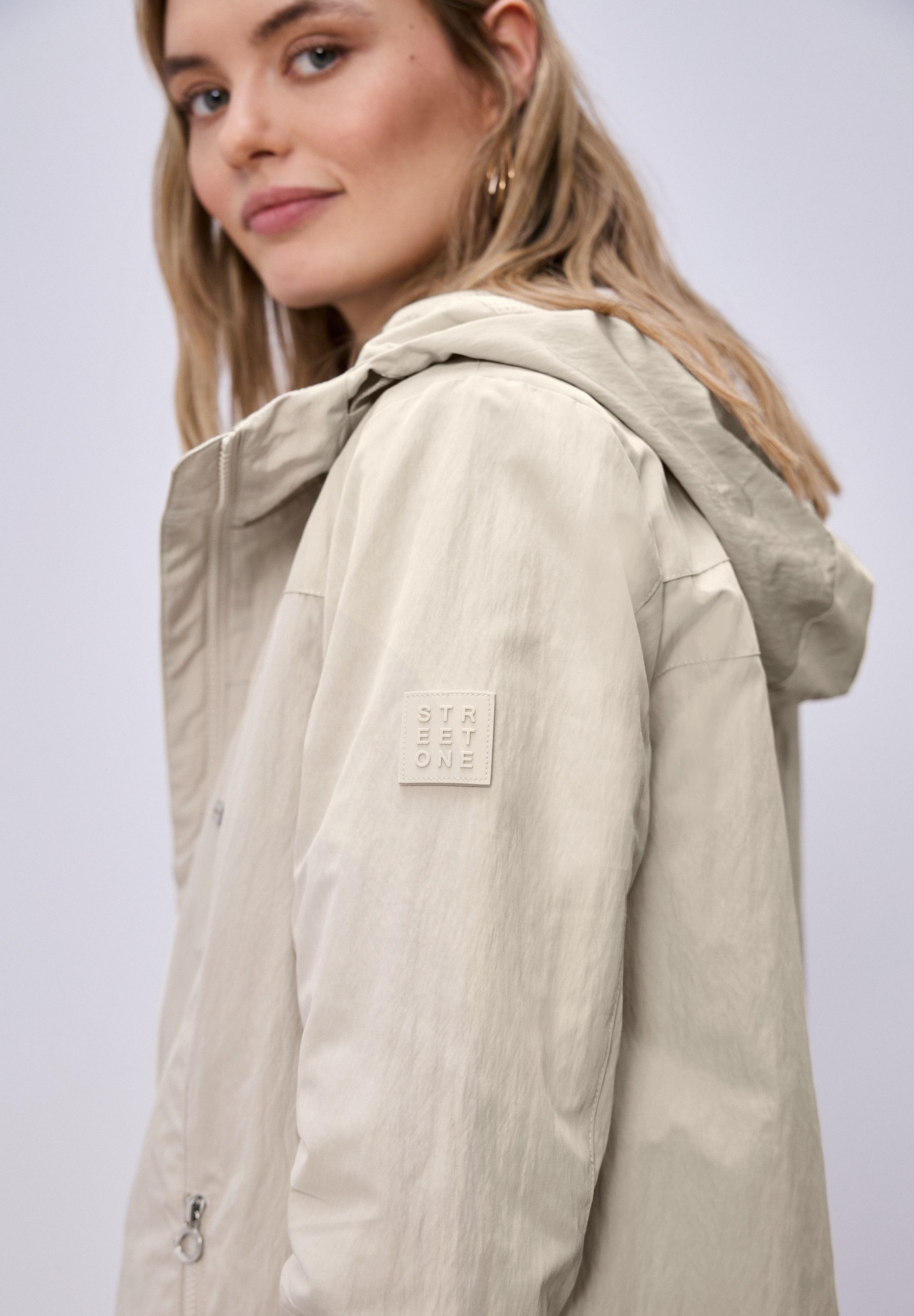 STREET ONE Kurzjacke mit Kapuze günstig online kaufen