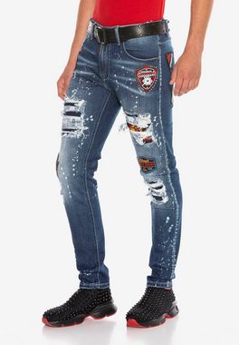 Cipo & Baxx Bequeme Jeans im angesagten Patchwork-Style