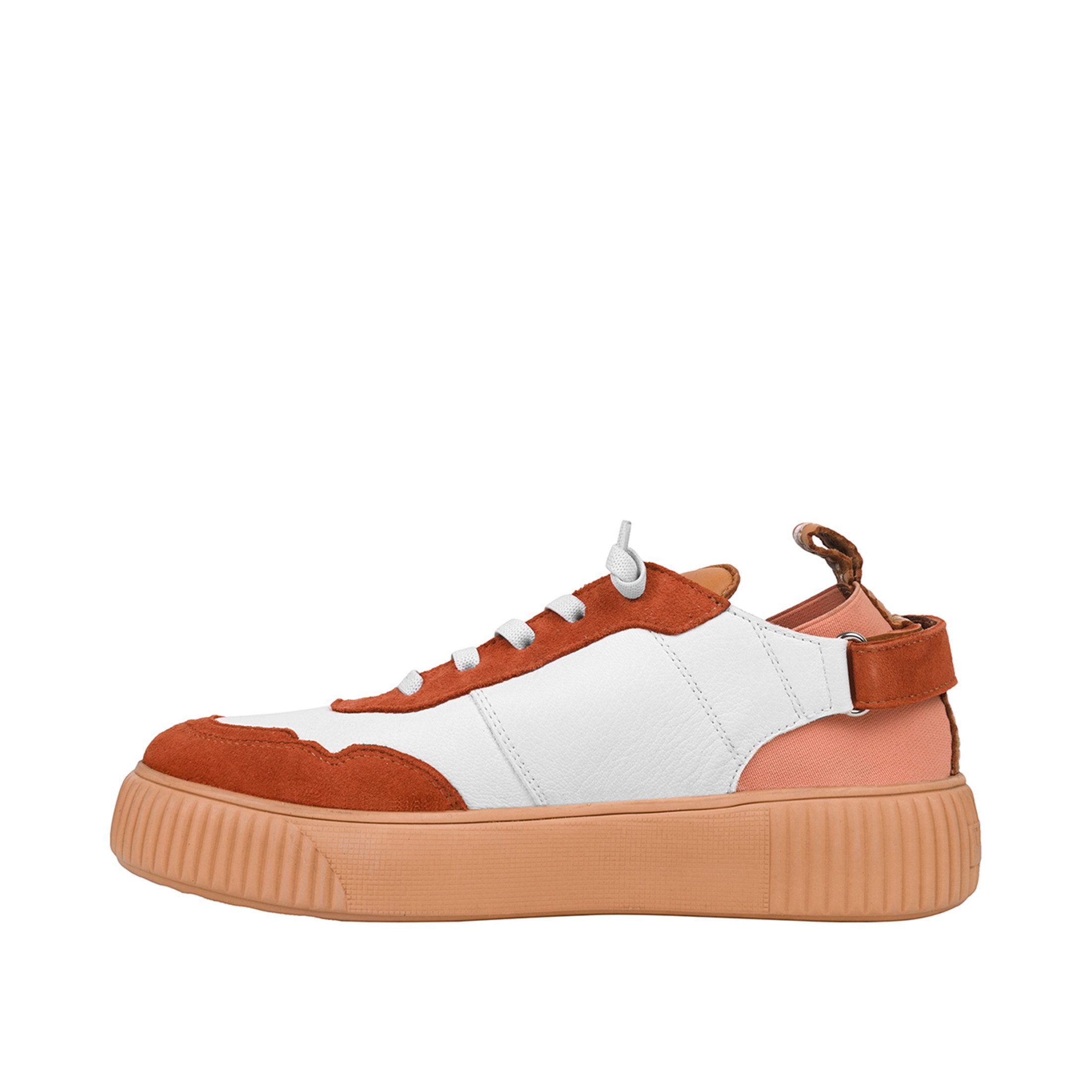 PARIA Sneaker