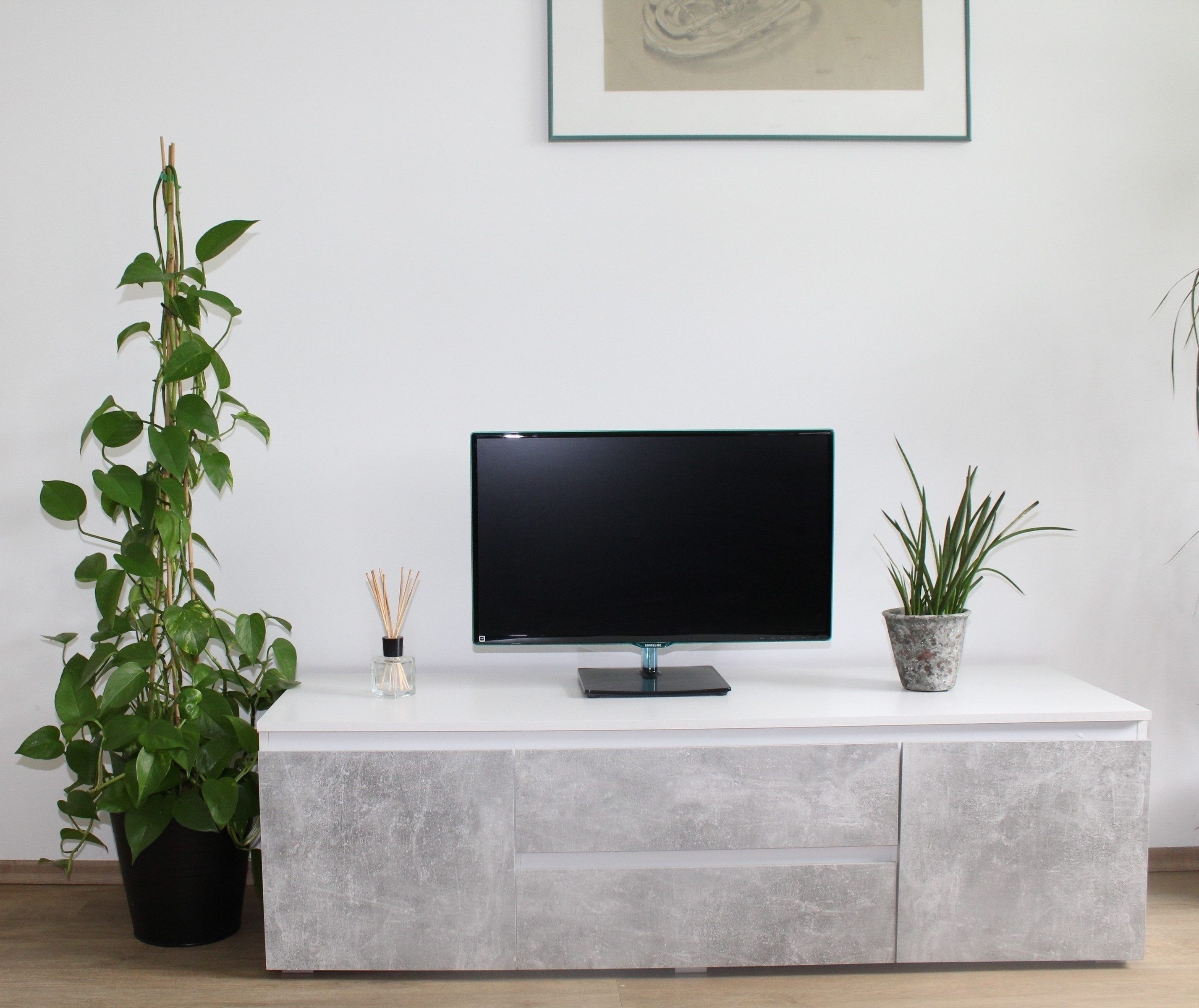 freiraum TV-Board 7032-11.25, in Weiß/Beton matt, Holzwerkstoff - 141x42x45cm (BxHxT)