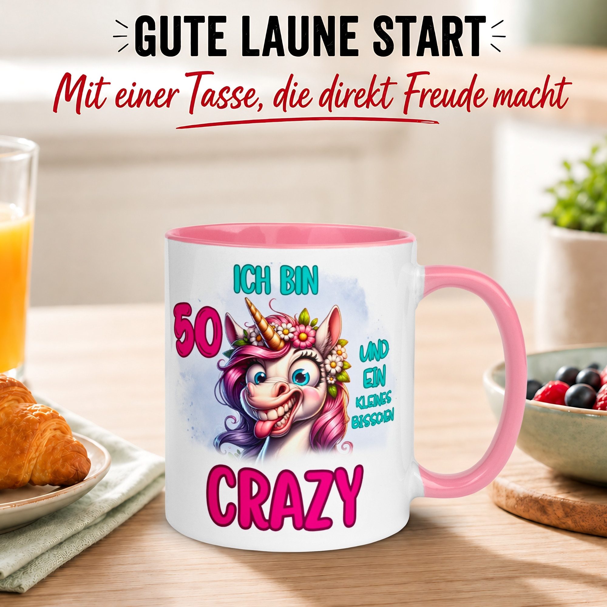Momentals Tasse 50 Geburtstag Frau – Ein bisschen Crazy – Geburtstagsgeschenk Frauen, Gratis Versand · Links-&Rechtshänder · Spülmaschinenfest
