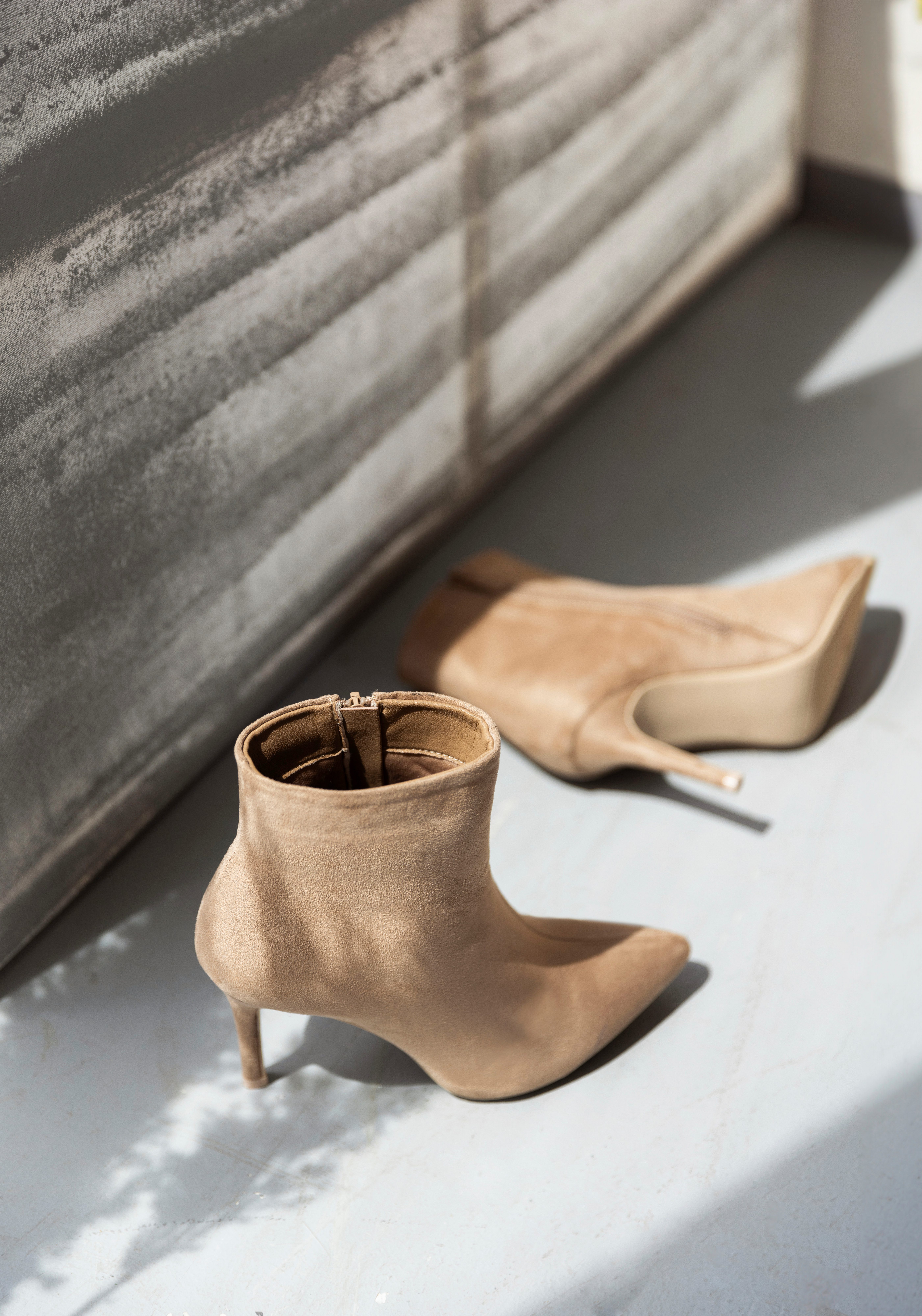 Aniston SHOES Stiefelette, Ankleboots in spitzer günstig online kaufen